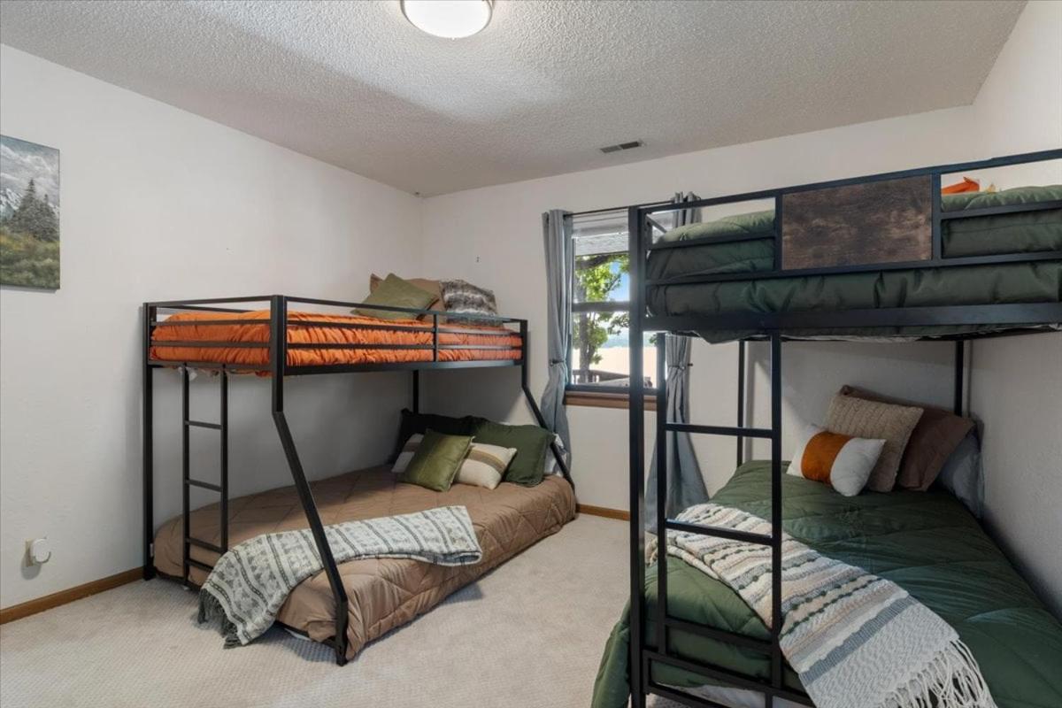 Quiet Cove, Private Dock, Fishing, Swimming, Boat Slip & Kayaks