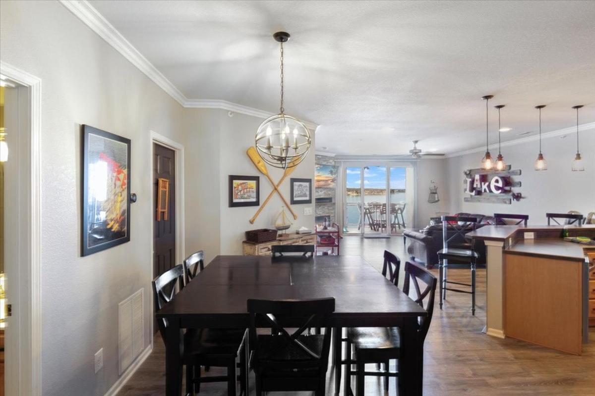 Lands End Condo with Amazing Main Channel Views, 2 Pools, Playground & Boat Slip
