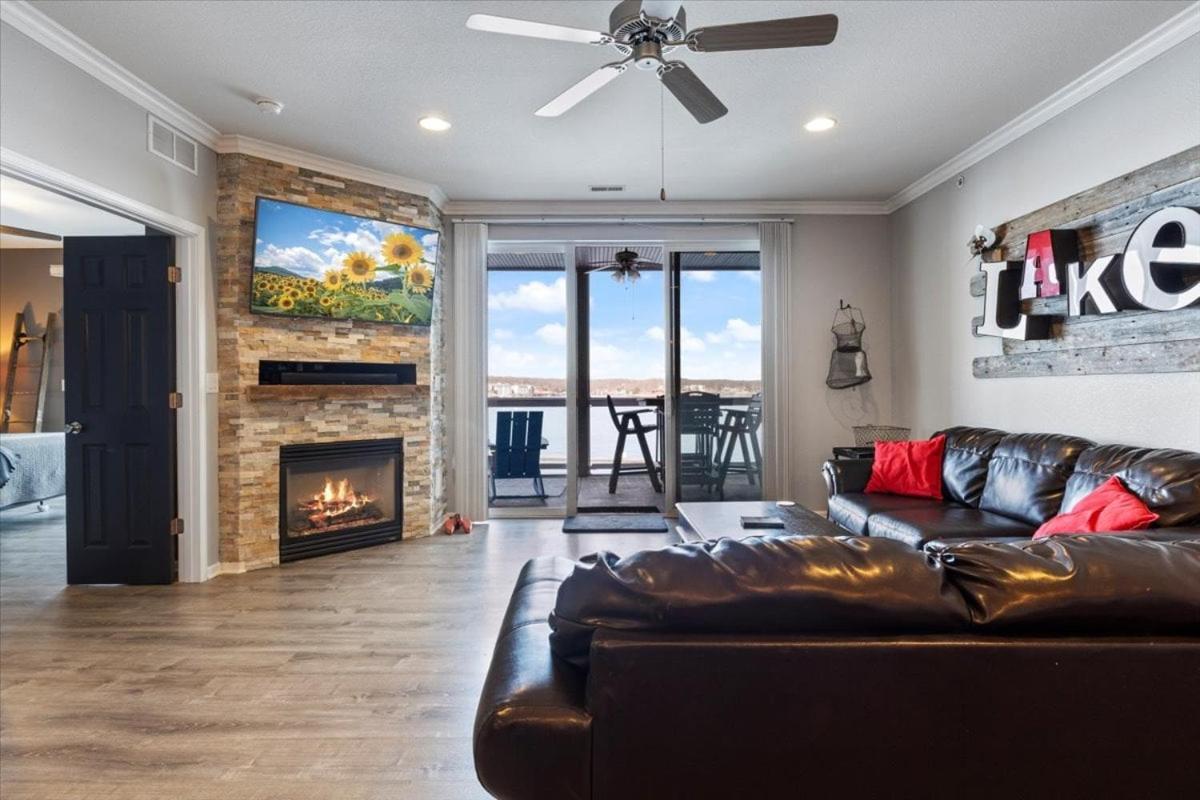 Lands End Condo with Amazing Main Channel Views, 2 Pools, Playground & Boat Slip