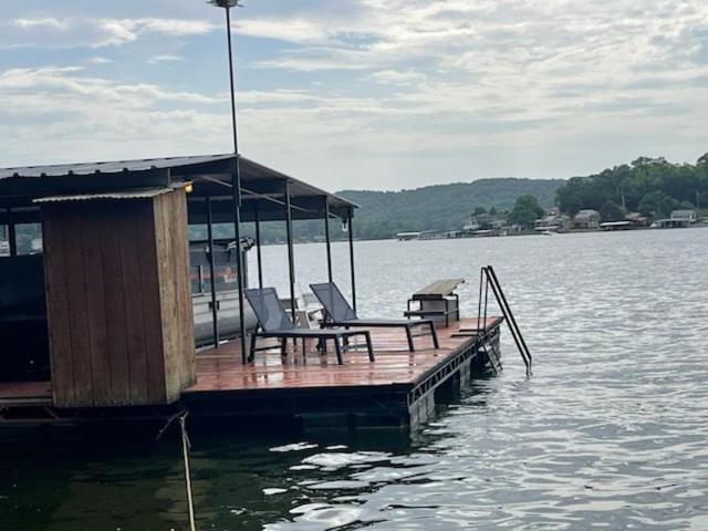 Quiet Cove, Private Dock, Fishing, Swimming, Boat Slip & Kayaks