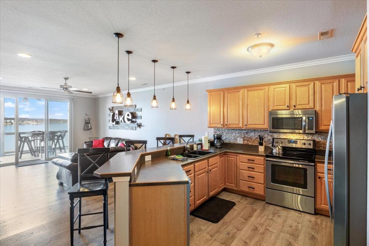 Lands End Condo with Amazing Main Channel Views, 2 Pools, Playground & Boat Slip