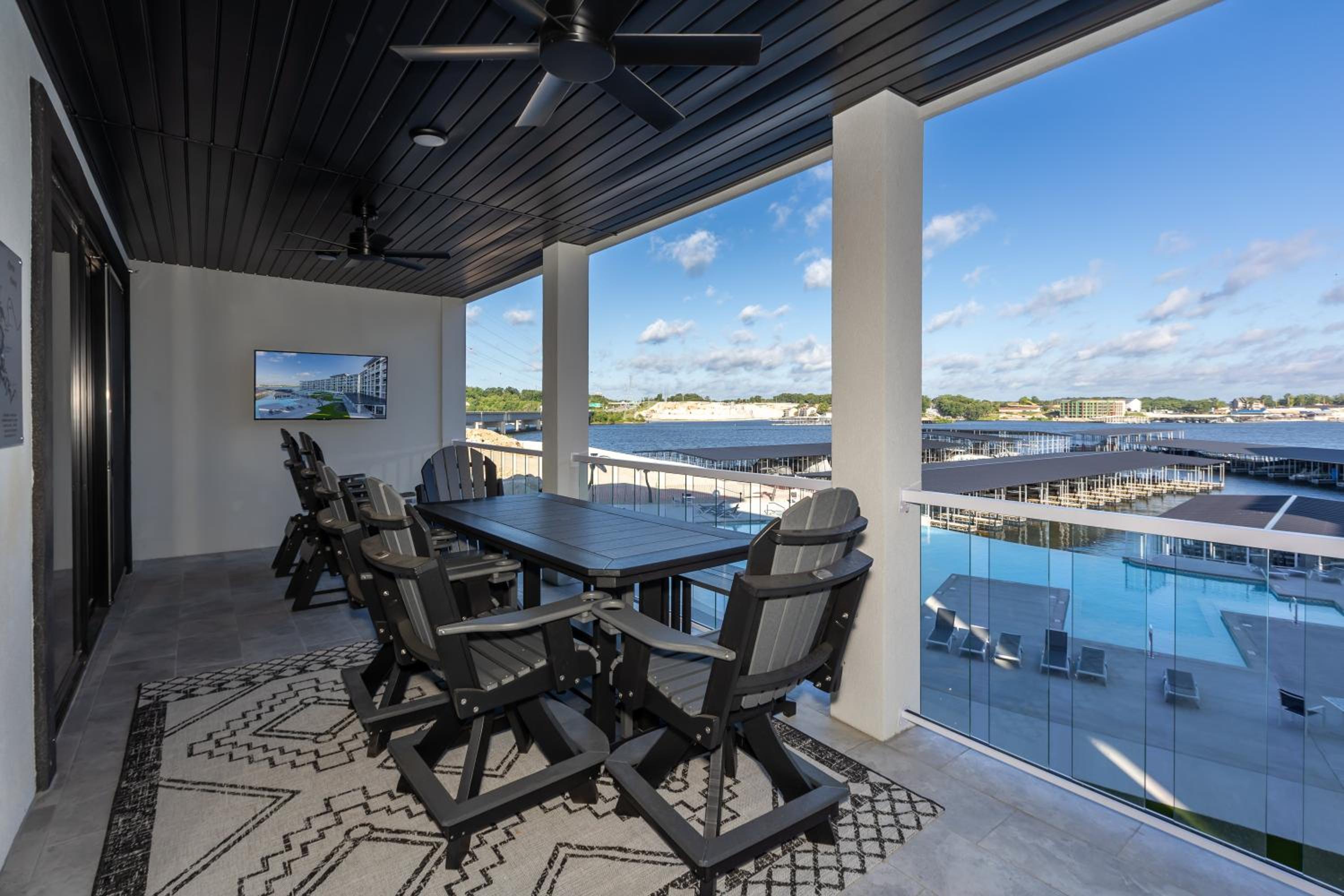 Topsider Condo w/ Stunning Lake Views, Shuffleboard & King Beds