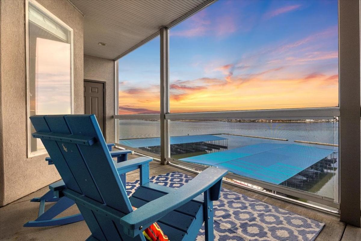 Lands End Condo with Amazing Main Channel Views, 2 Pools, Playground & Boat Slip