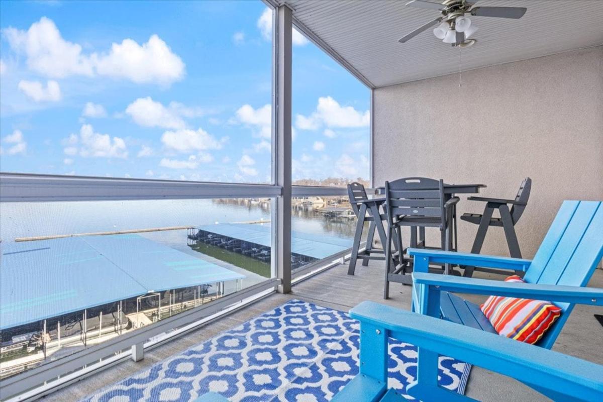 Lands End Condo with Amazing Main Channel Views, 2 Pools, Playground & Boat Slip