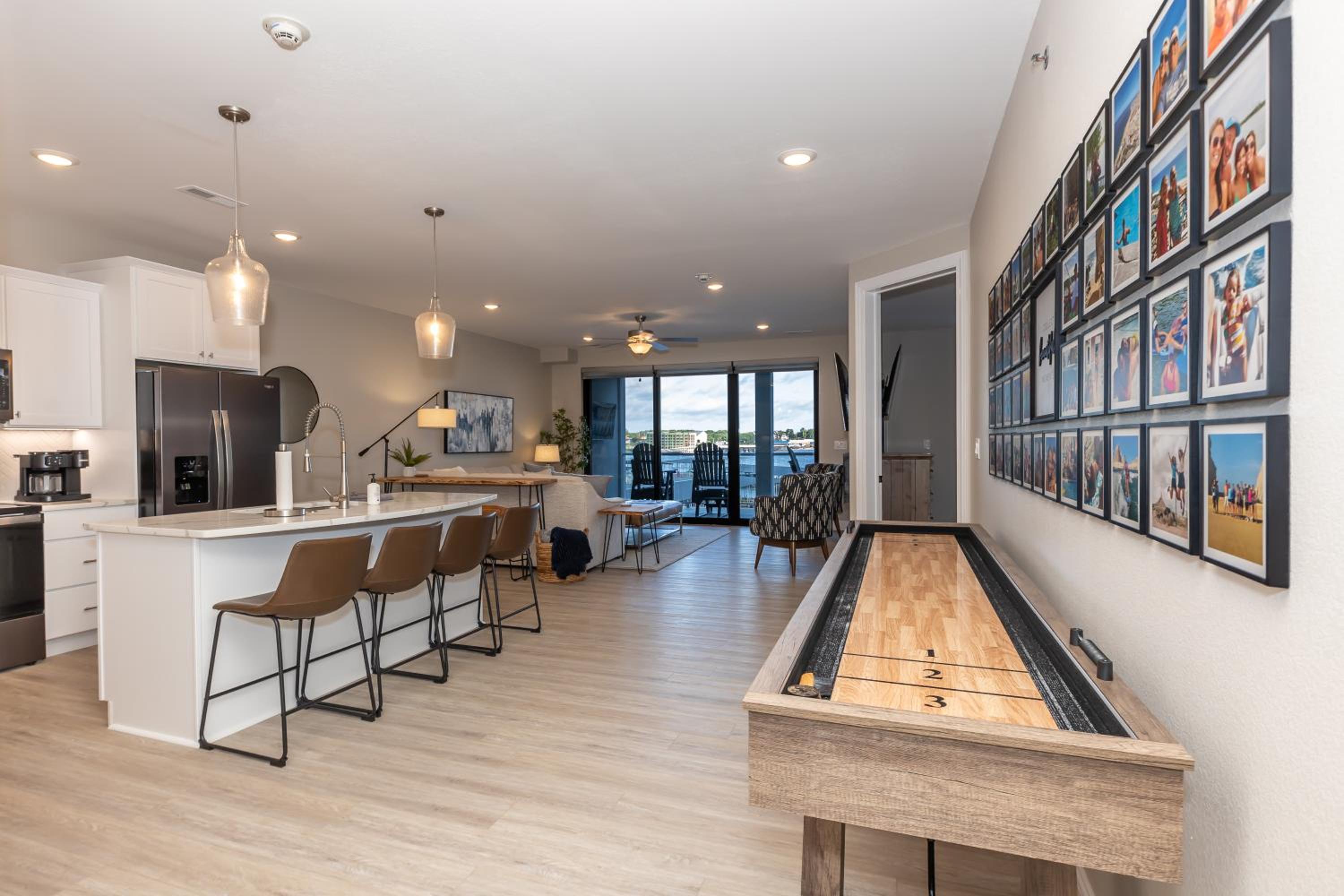 Topsider Condo w/ Stunning Lake Views, Shuffleboard & King Beds