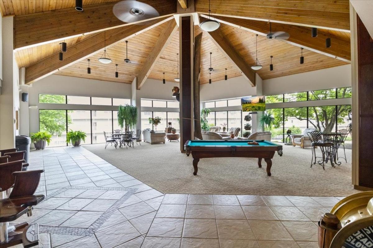 Lands End Condo with Amazing Main Channel Views, 2 Pools, Playground & Boat Slip