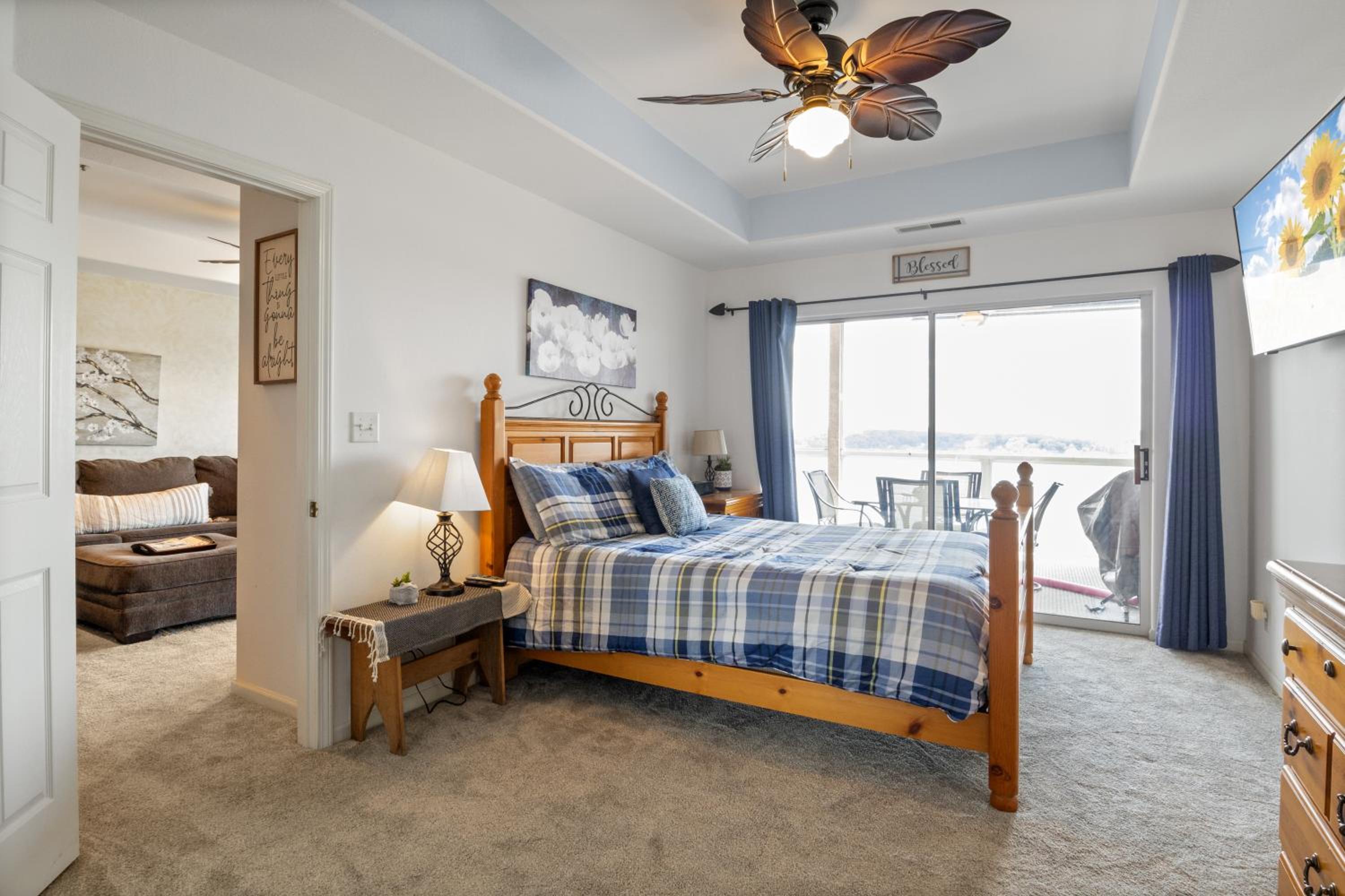 Prime Spot, Breathtaking Views, Nearby Attractions