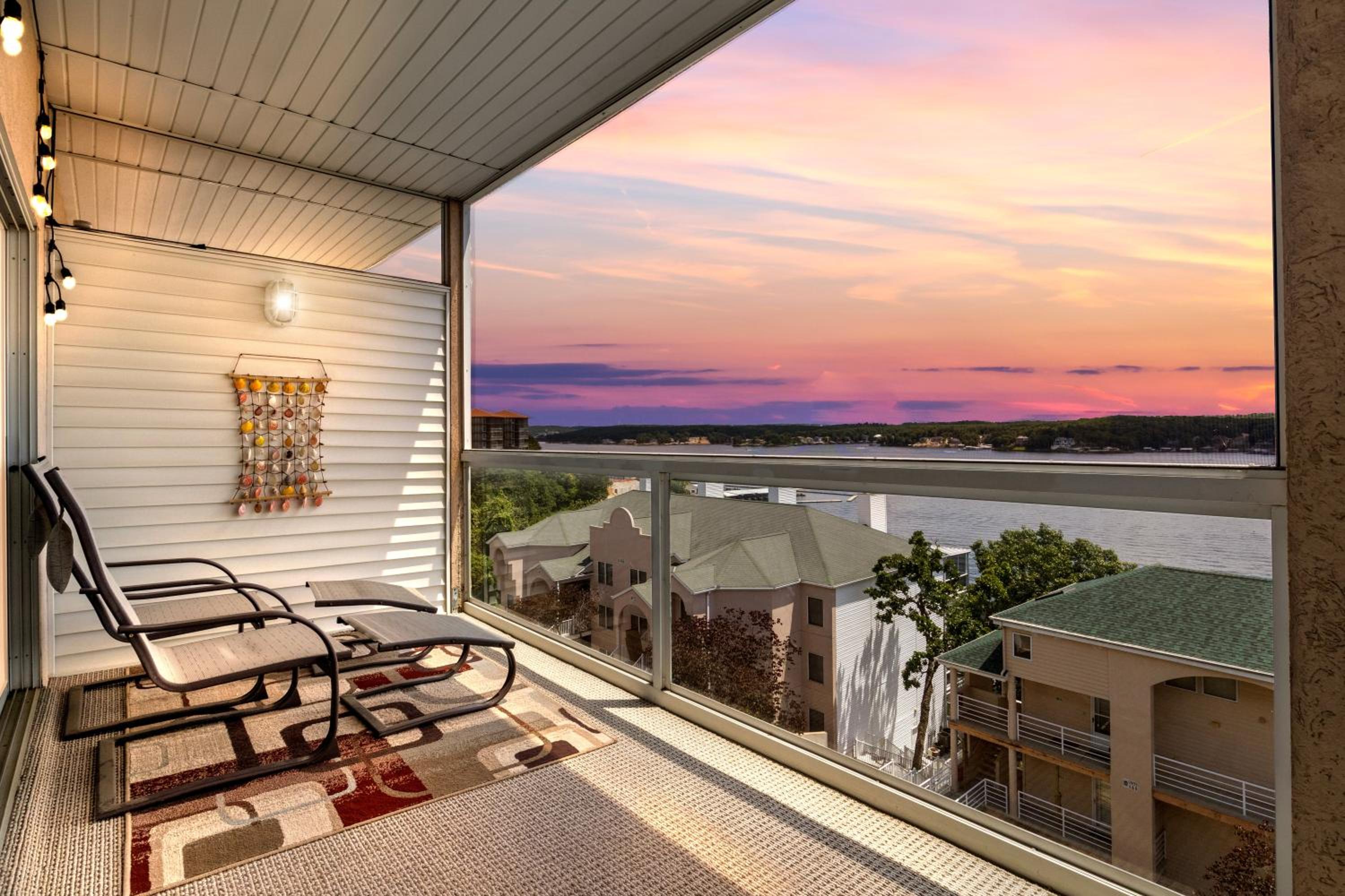 Prime Spot, Breathtaking Views, Nearby Attractions
