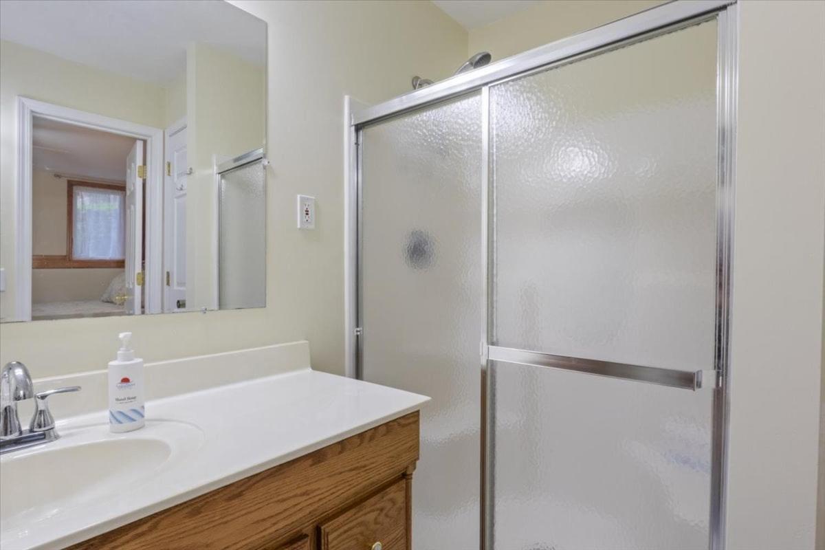 Lakefront Escape, Sunrise Views, Boat Slip & Community Dock Access