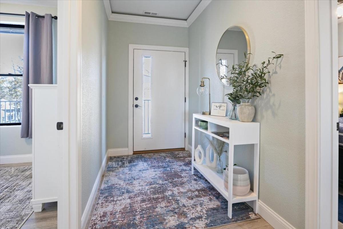 Newly Designed Topsider Condo w/ Beautiful Main Channel Views