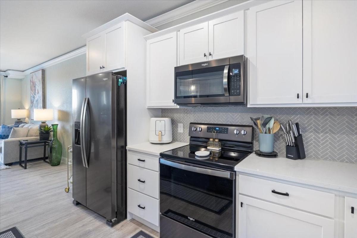 Newly Designed Topsider Condo w/ Beautiful Main Channel Views