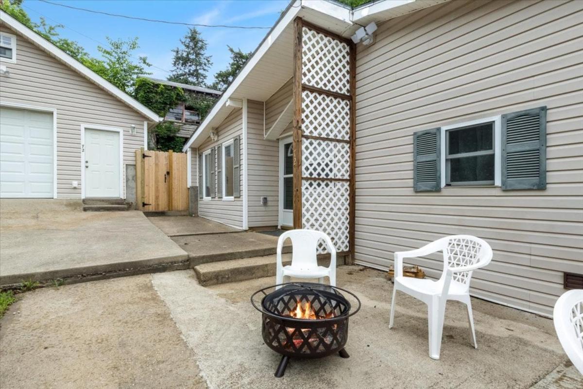 Lakefront Escape, Sunrise Views, Boat Slip & Community Dock Access