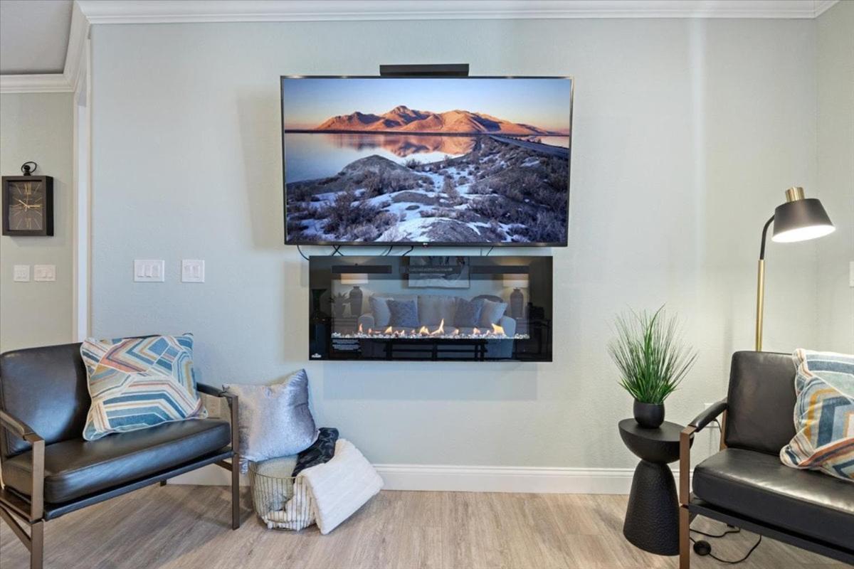 Newly Designed Topsider Condo w/ Beautiful Main Channel Views