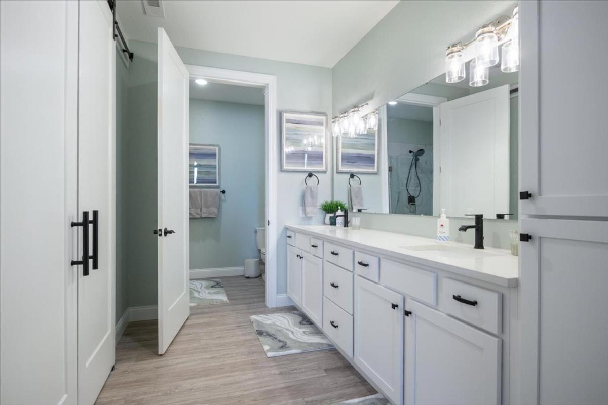 Newly Designed Topsider Condo w/ Beautiful Main Channel Views