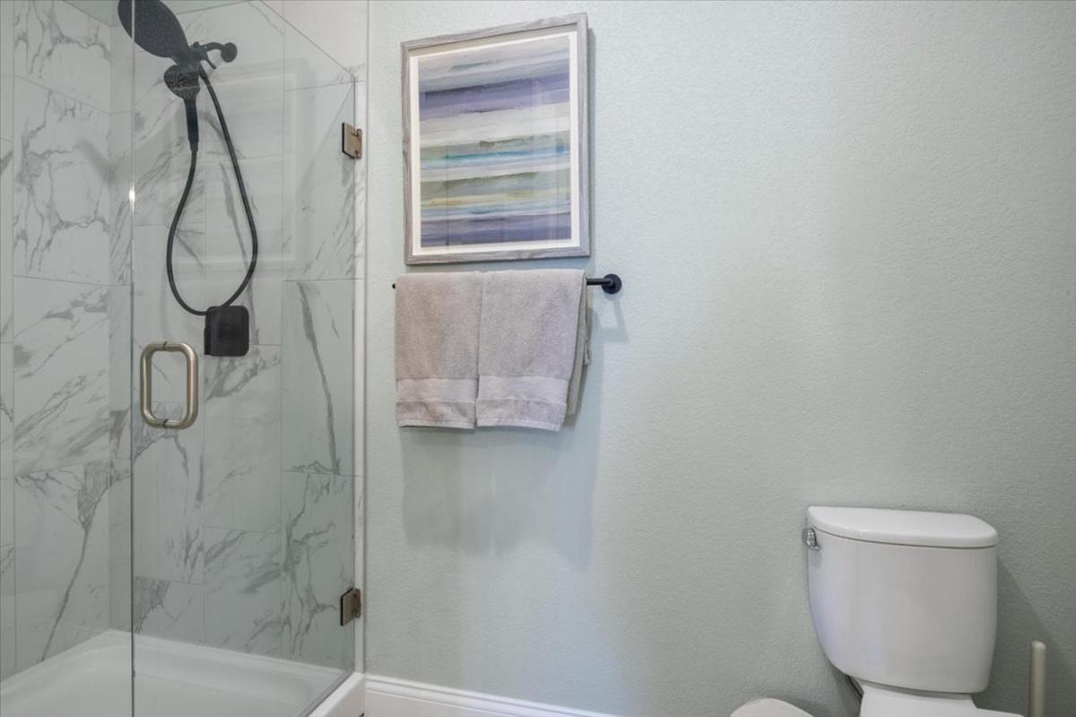 Newly Designed Topsider Condo w/ Beautiful Main Channel Views