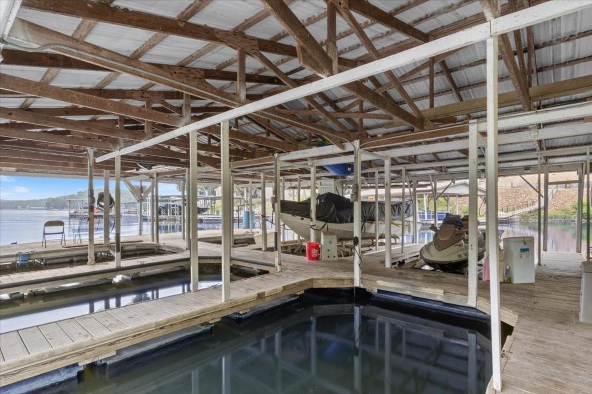 Lakefront Escape, Sunrise Views, Boat Slip & Community Dock Access