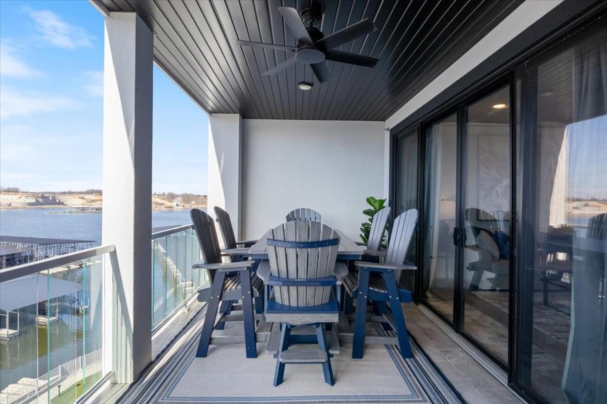 Newly Designed Topsider Condo w/ Beautiful Main Channel Views