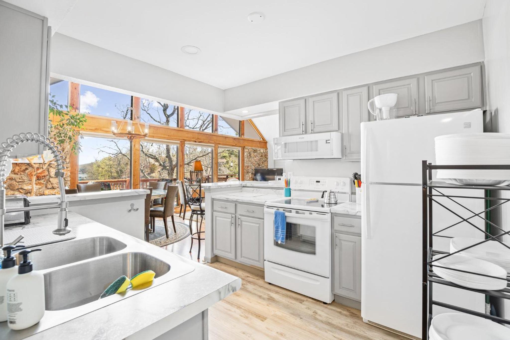 Woodmont Point - Wooded Private Lakefront Retreat with Deep Cove Dock and Great Swimming!