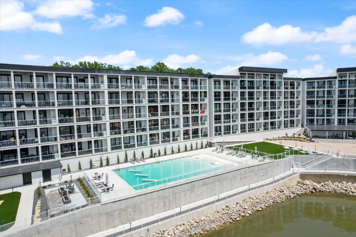 Newly Designed Topsider Condo w/ Beautiful Main Channel Views