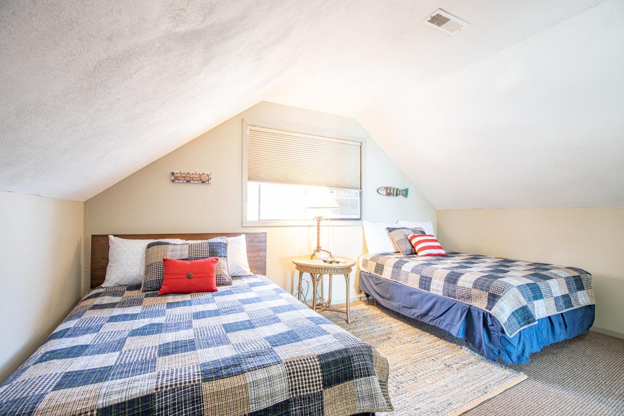Woodmont Point - Wooded Private Lakefront Retreat with Deep Cove Dock and Great Swimming!
