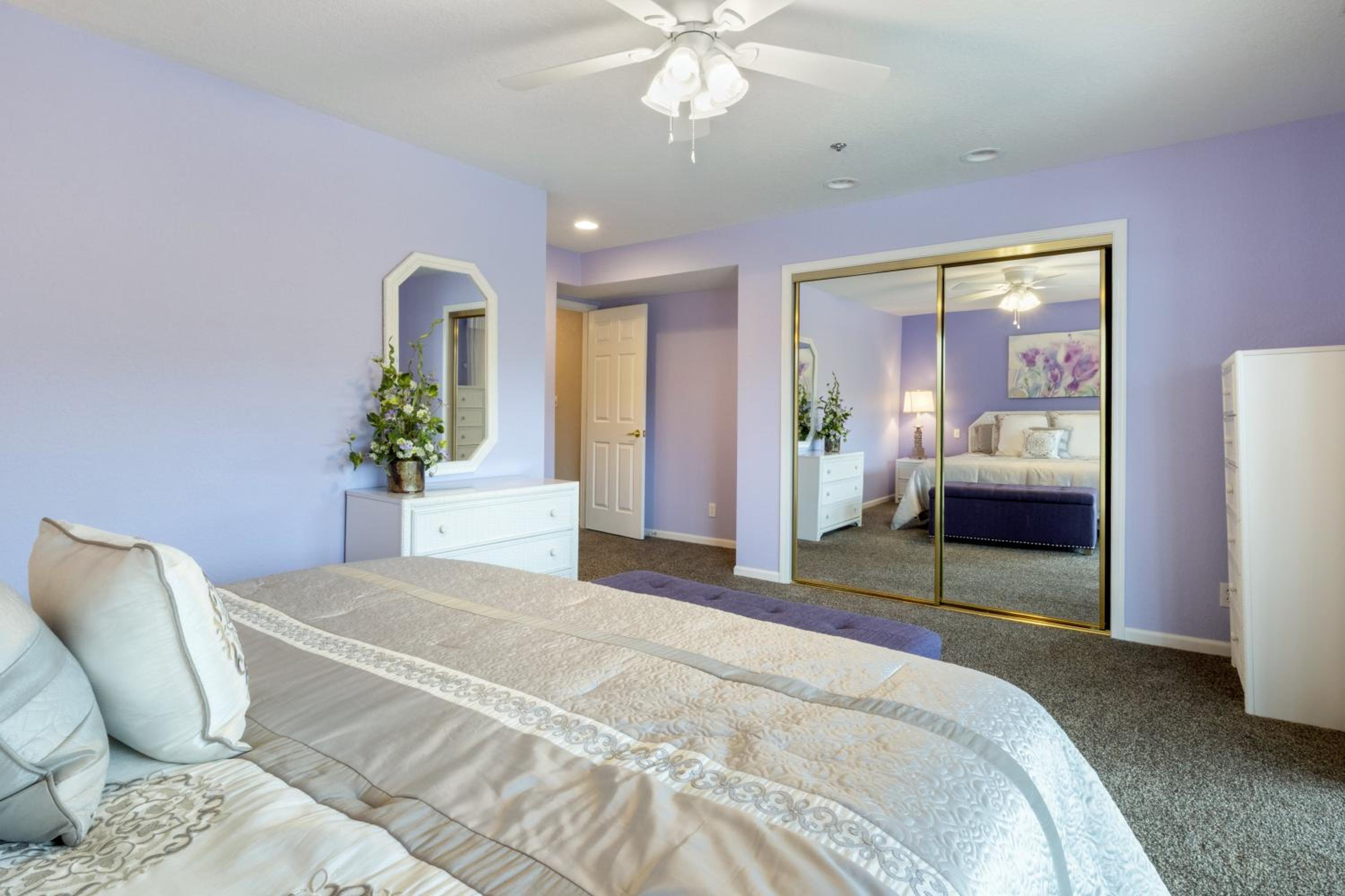 LazyDays Pet-Friendly Condo w/ Pool & Slip at 3M