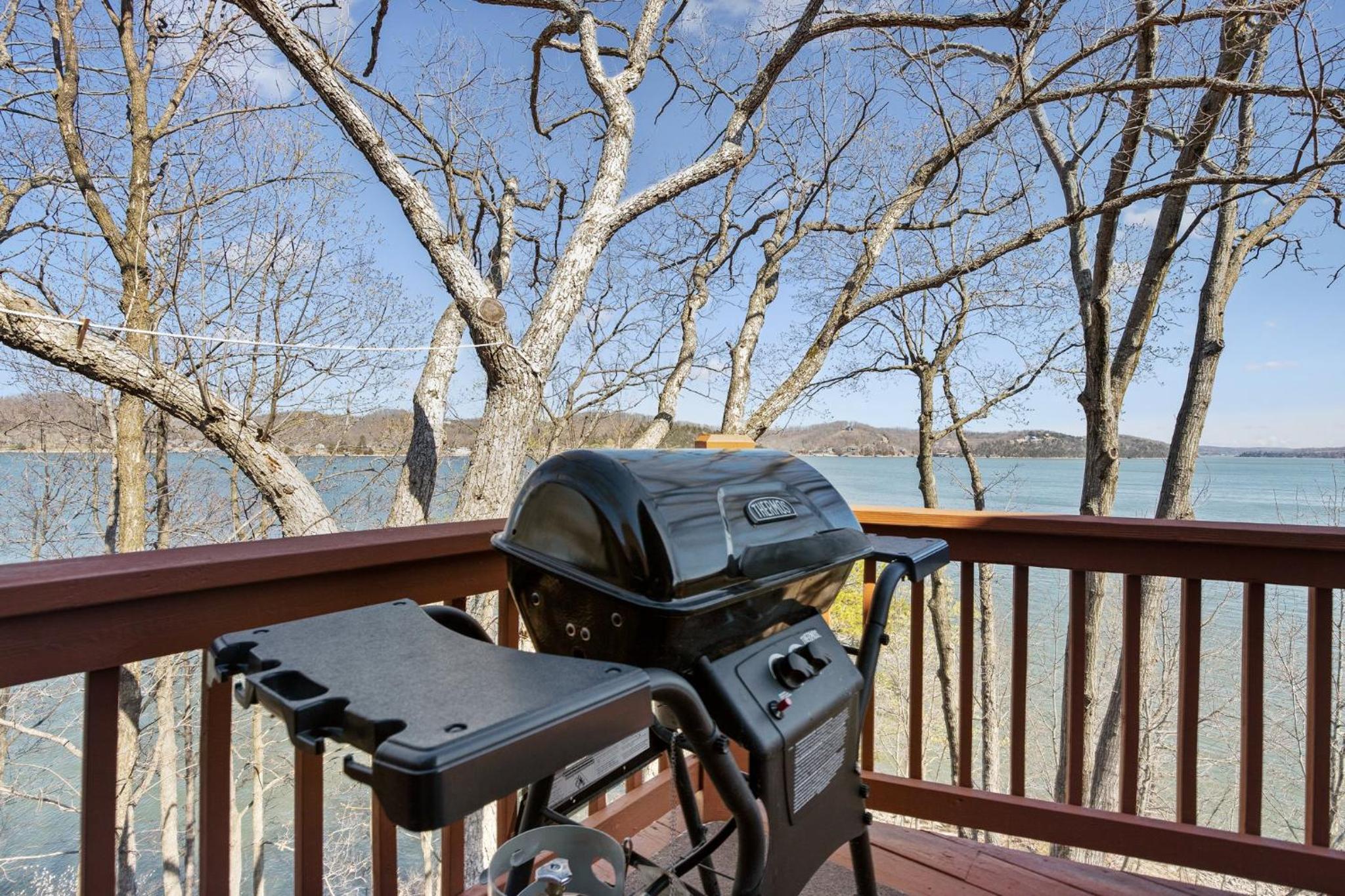 Woodmont Point - Wooded Private Lakefront Retreat with Deep Cove Dock and Great Swimming!