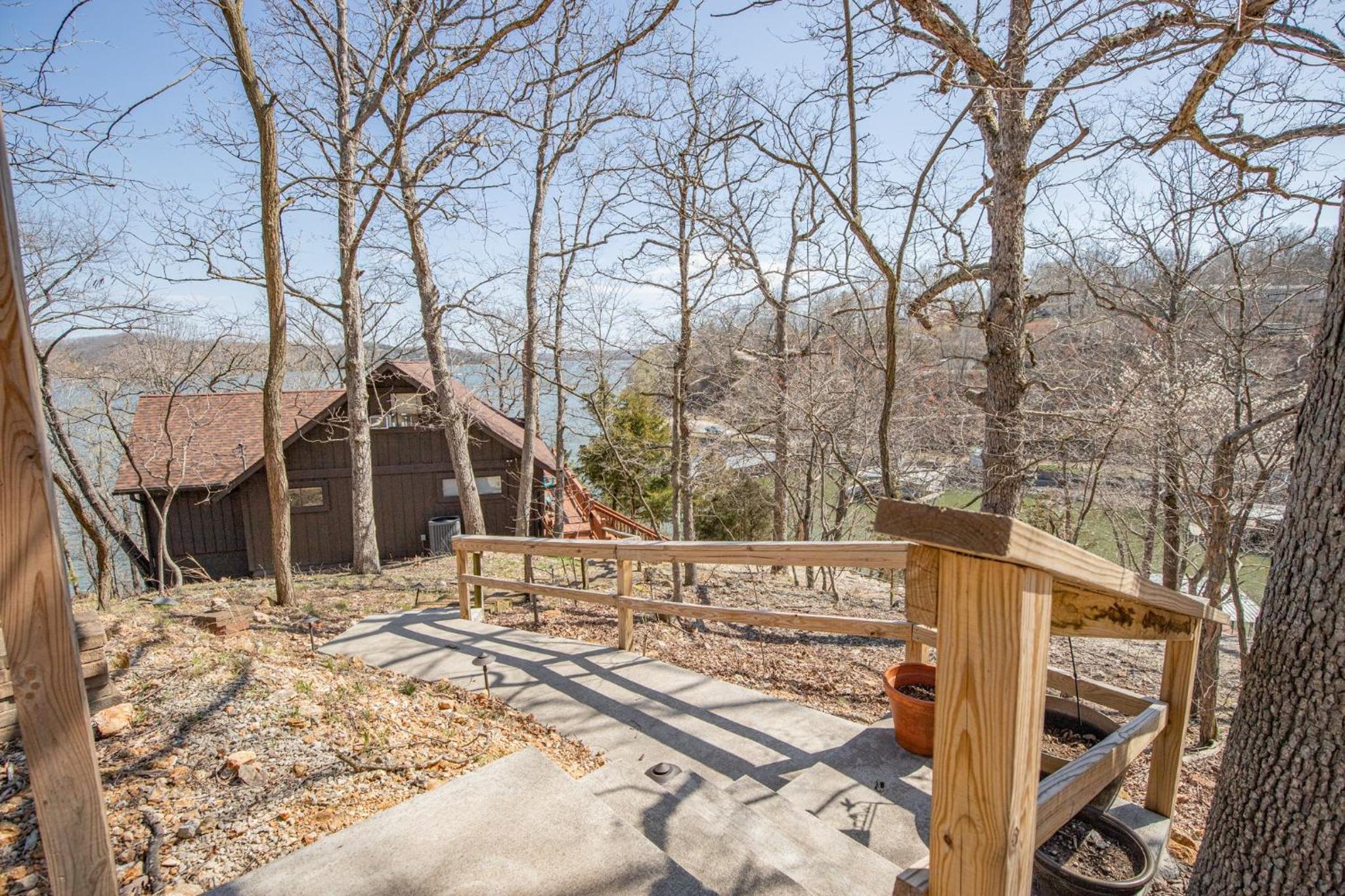 Woodmont Point - Wooded Private Lakefront Retreat with Deep Cove Dock and Great Swimming!