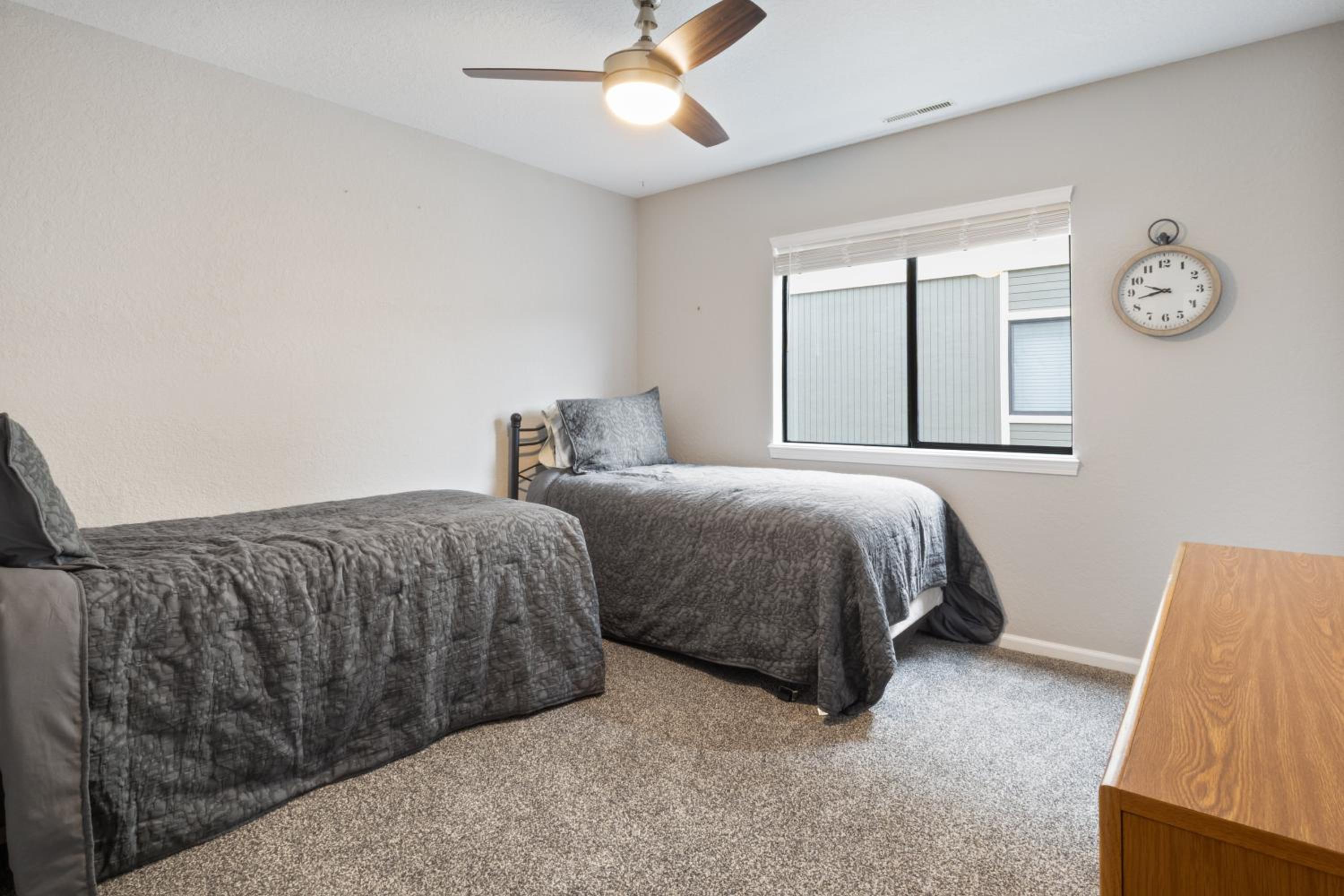 LazyDays Pet-Friendly Condo w/ Pool & Slip at 3M