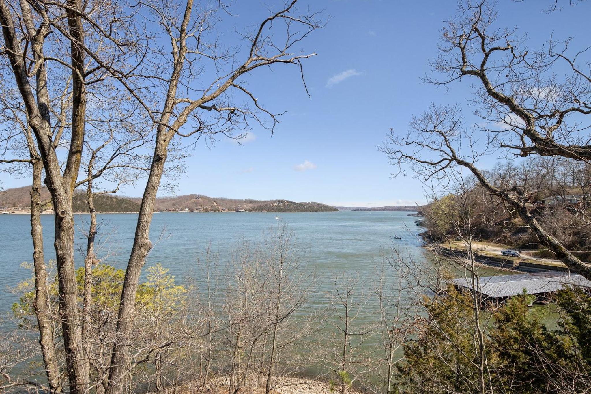 Woodmont Point - Wooded Private Lakefront Retreat with Deep Cove Dock and Great Swimming!