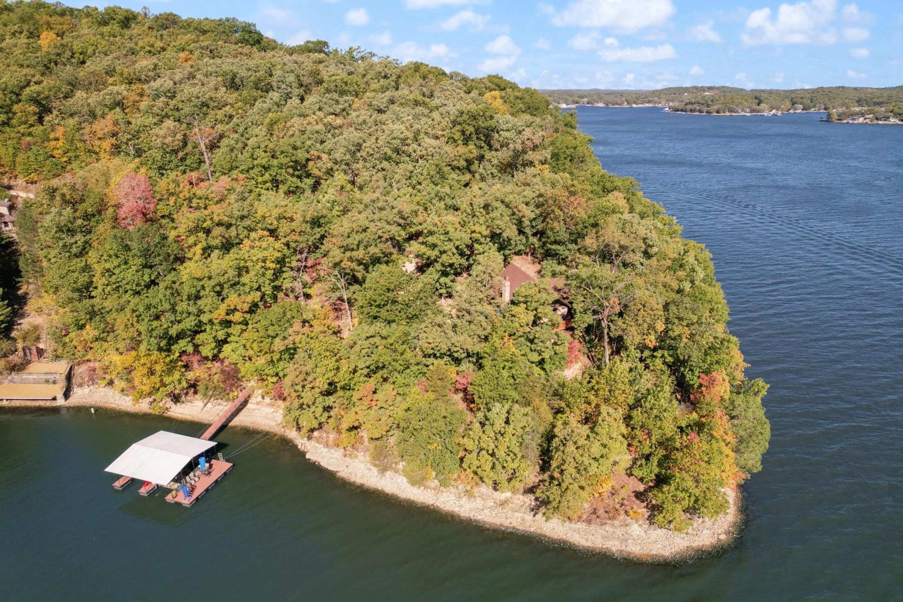 Woodmont Point - Wooded Private Lakefront Retreat with Deep Cove Dock and Great Swimming!