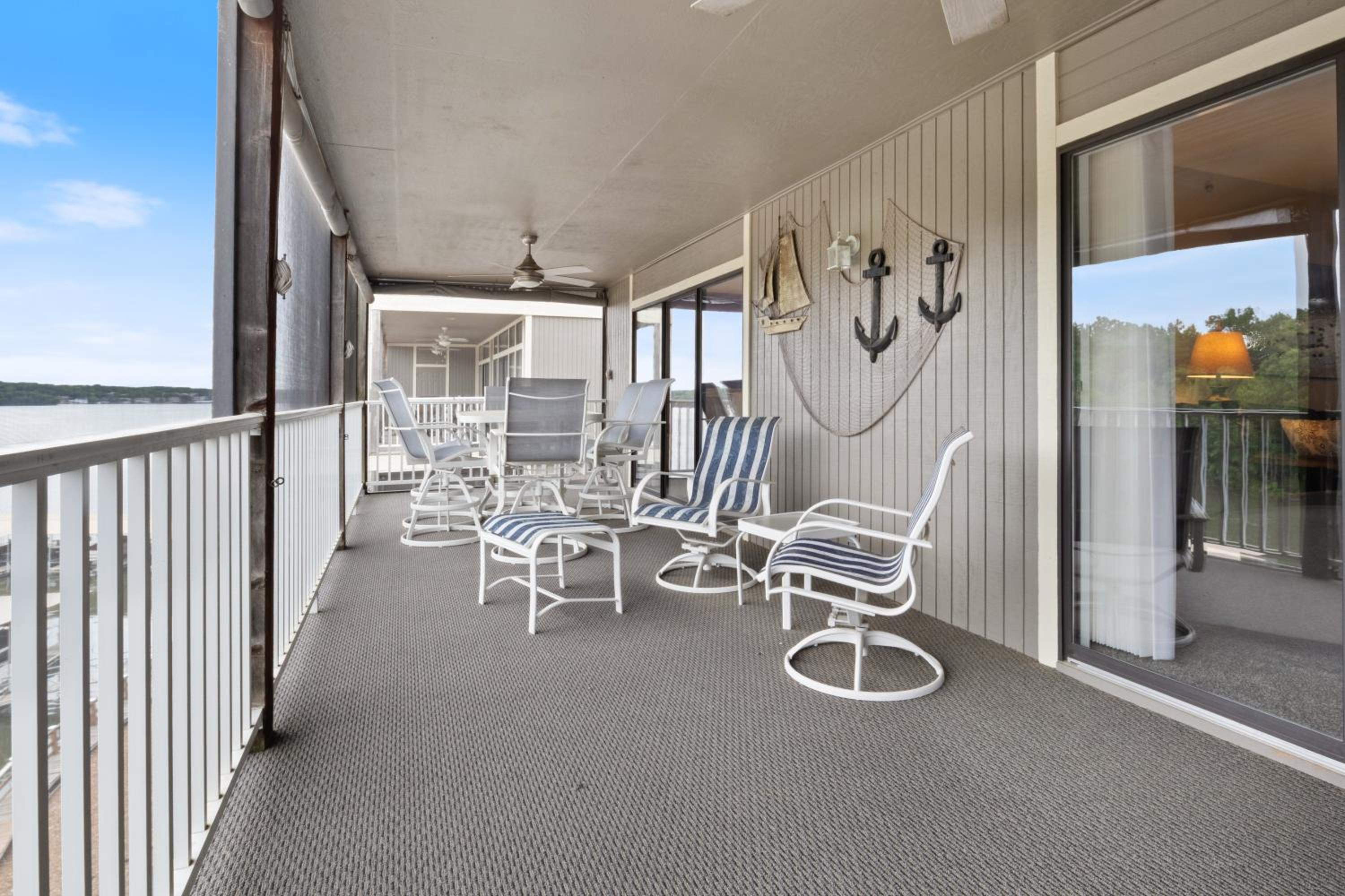 LazyDays Pet-Friendly Condo w/ Pool & Slip at 3M