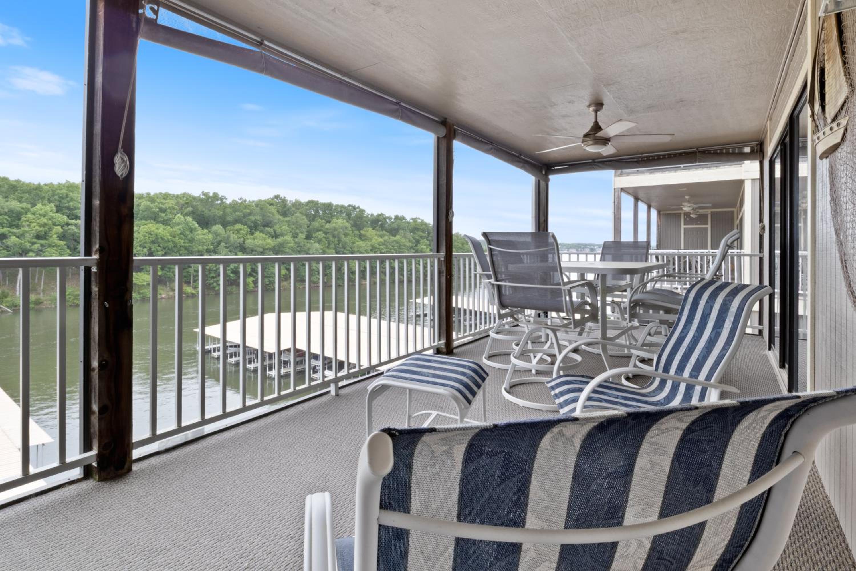 LazyDays Pet-Friendly Condo w/ Pool & Slip at 3M