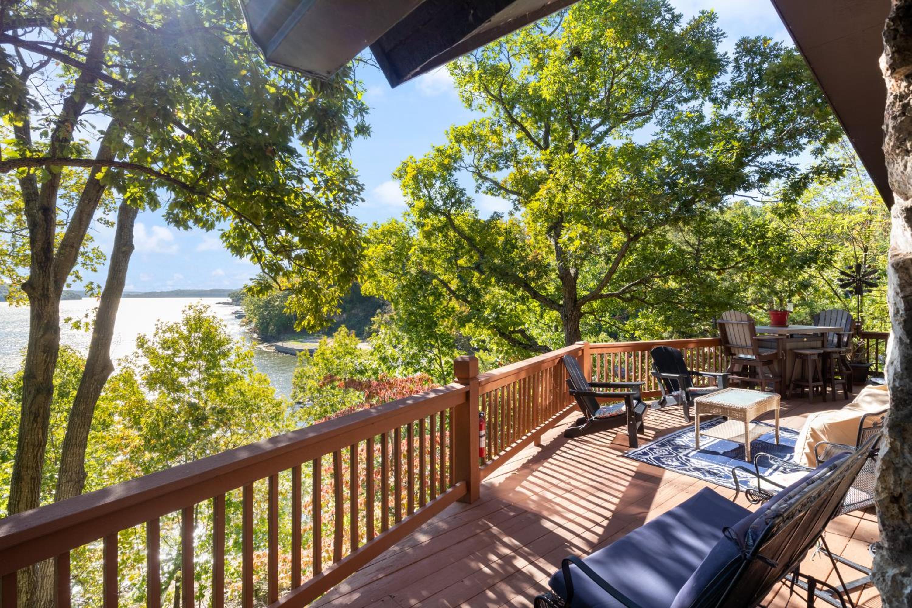 Woodmont Point - Wooded Private Lakefront Retreat with Deep Cove Dock and Great Swimming!