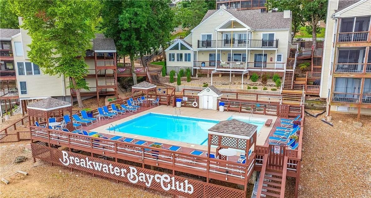 Lakeview Condo, Boat & PWC Slips, Pool, Tennis, Family Friendly