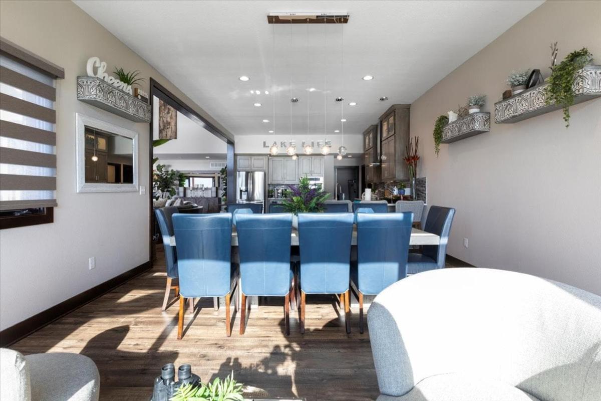 LOTO Pointe, Updated Luxury Home w/ Boat & PWC Slip, Boat Ramp, Firepits, Pool Table & More!
