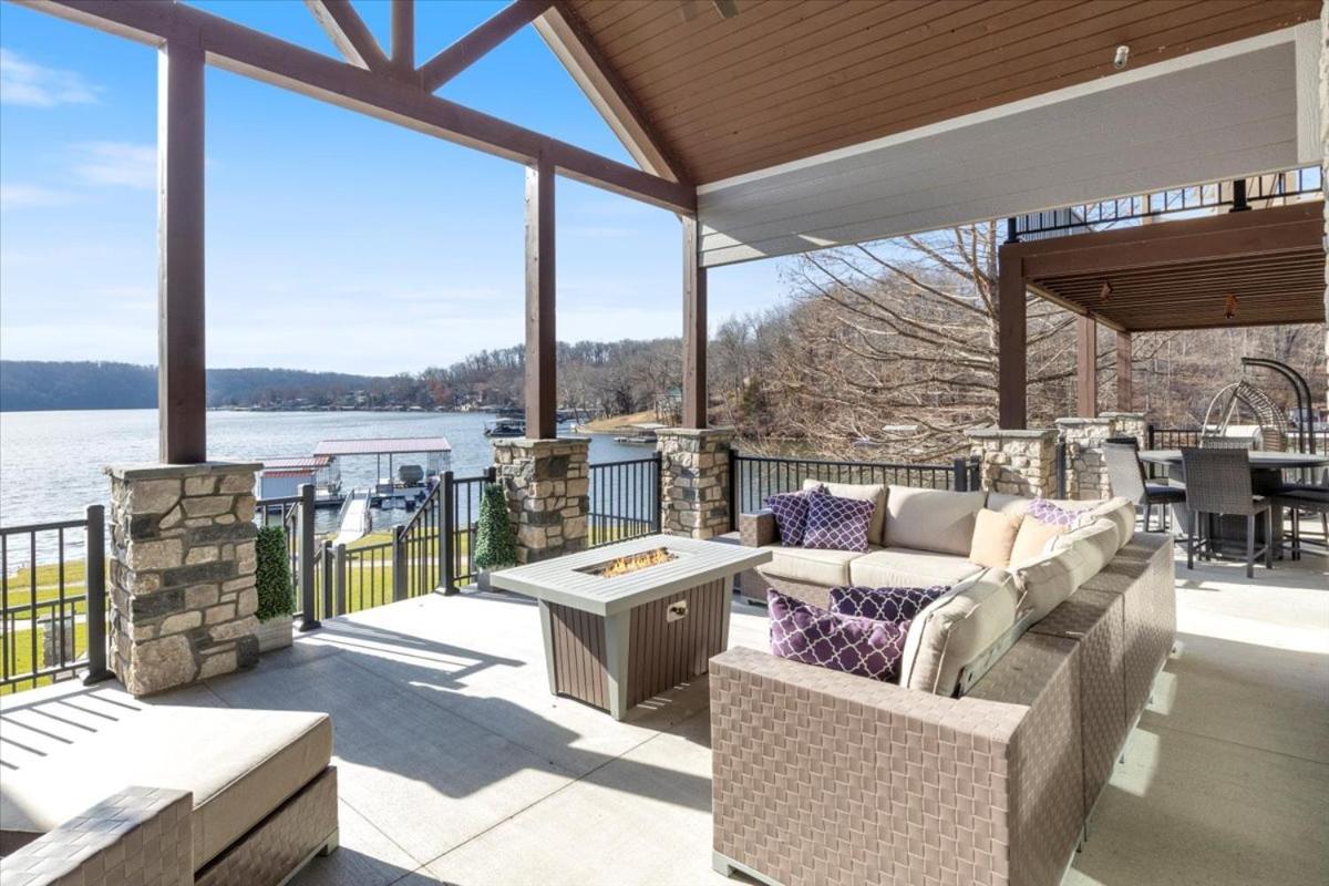 LOTO Pointe, Updated Luxury Home w/ Boat & PWC Slip, Boat Ramp, Firepits, Pool Table & More!
