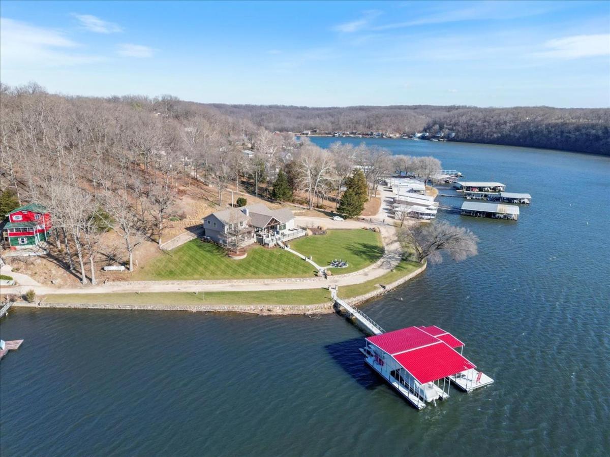 LOTO Pointe, Updated Luxury Home w/ Boat & PWC Slip, Boat Ramp, Firepits, Pool Table & More!