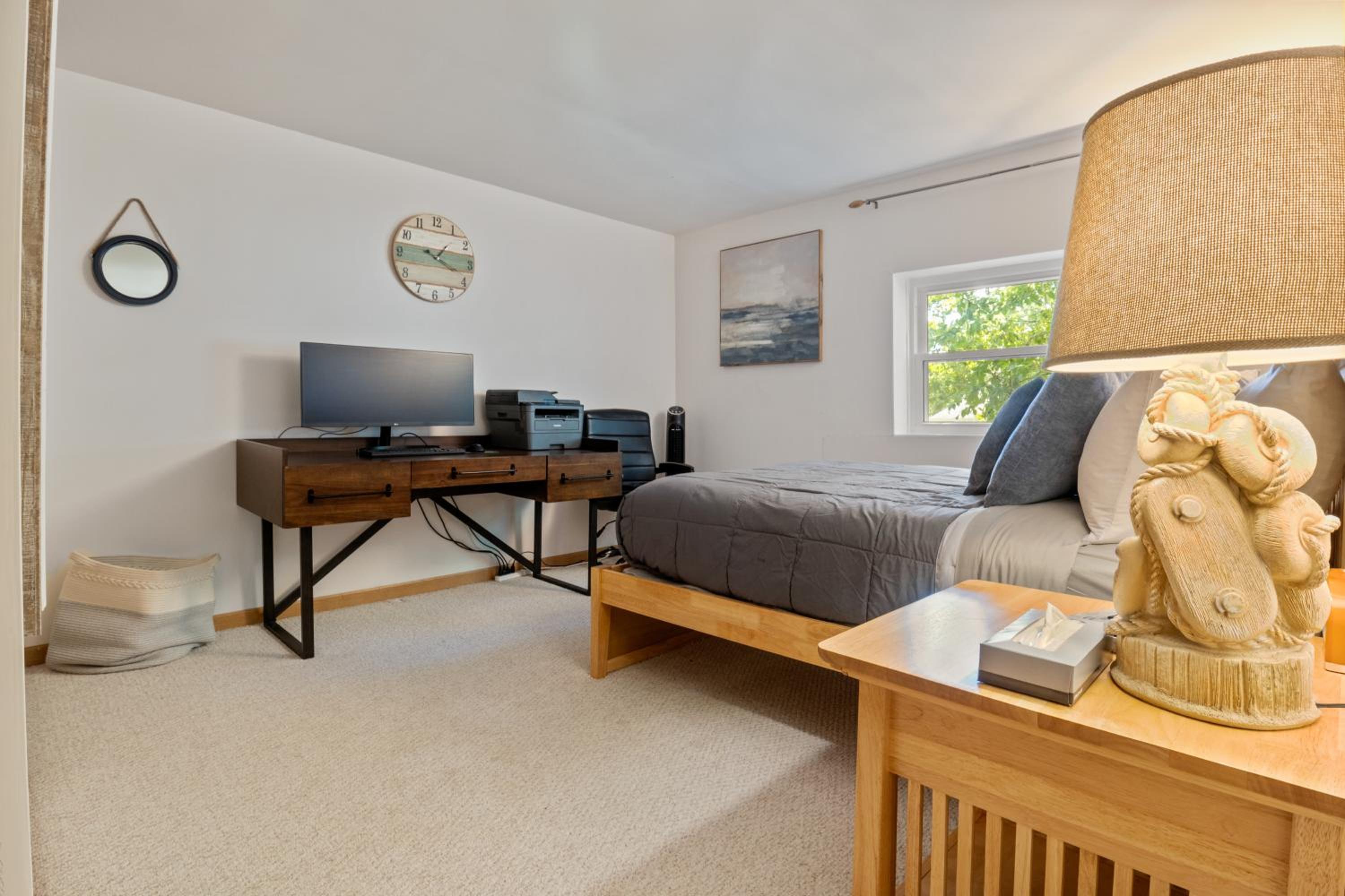 Spacious, Quiet & Great Cove, Nearby Attractions, Private Dock, Fireplace, Expansive Deck