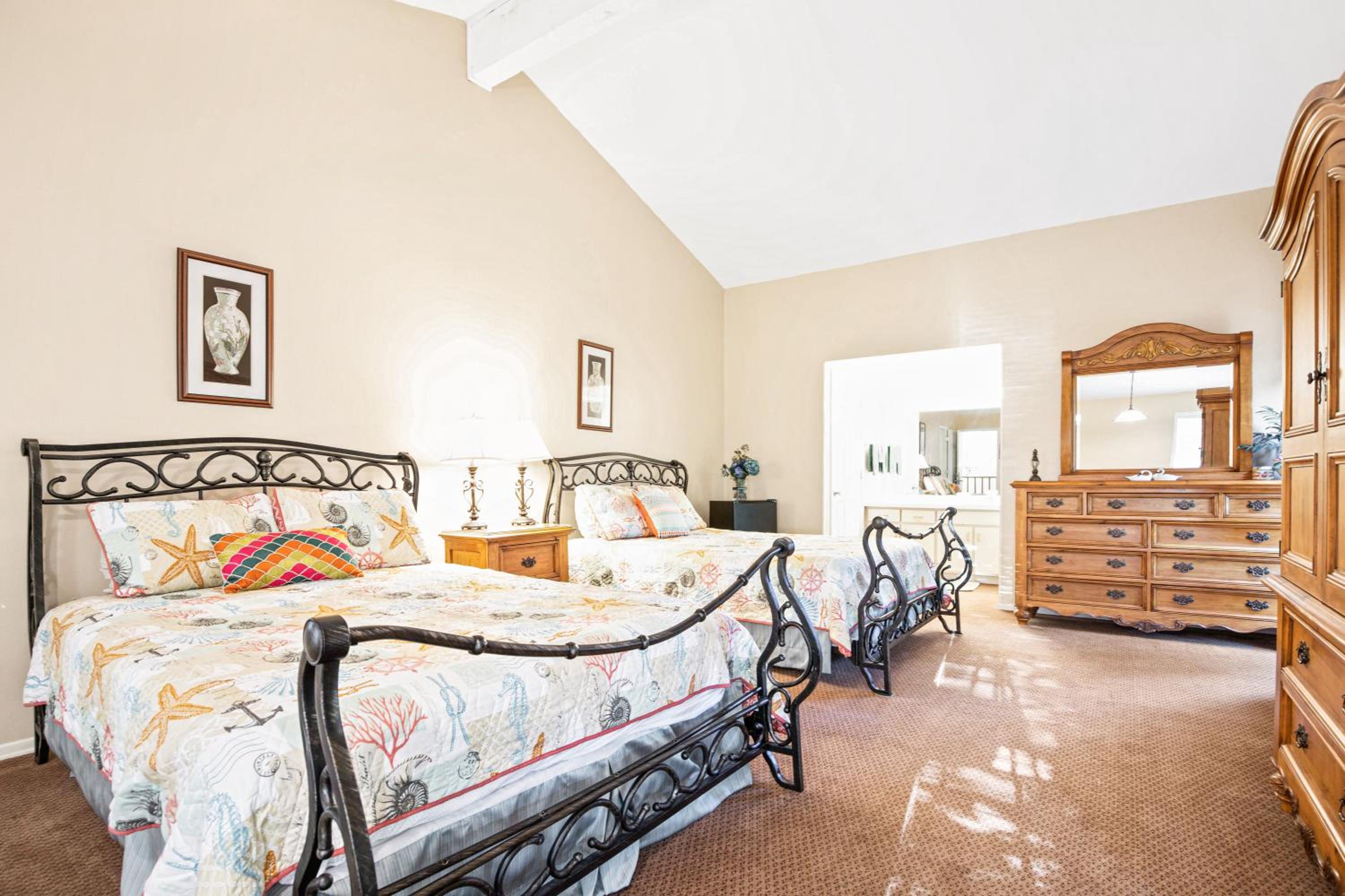 Great Location, Margaritaville Amenities & Hot Tub