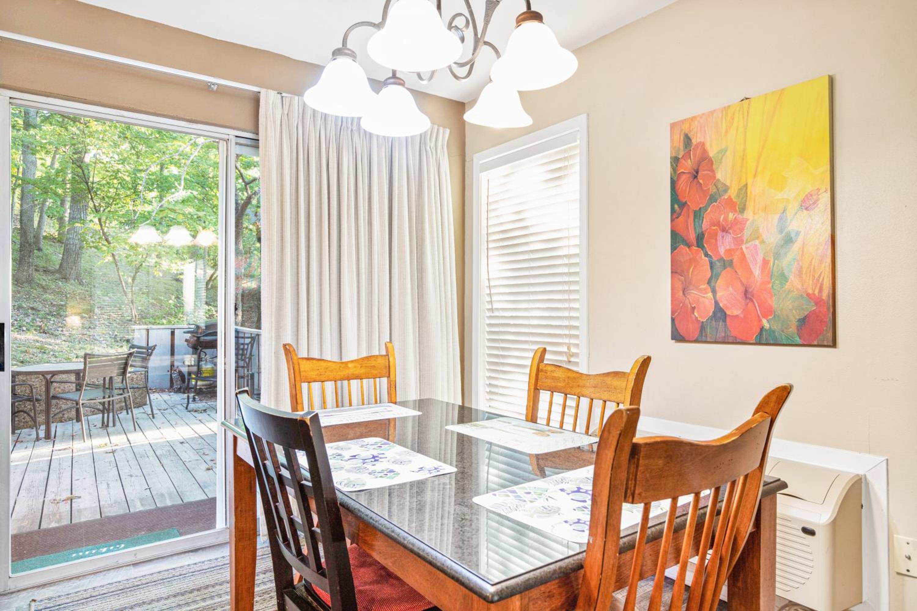 Great Location, Margaritaville Amenities & Hot Tub
