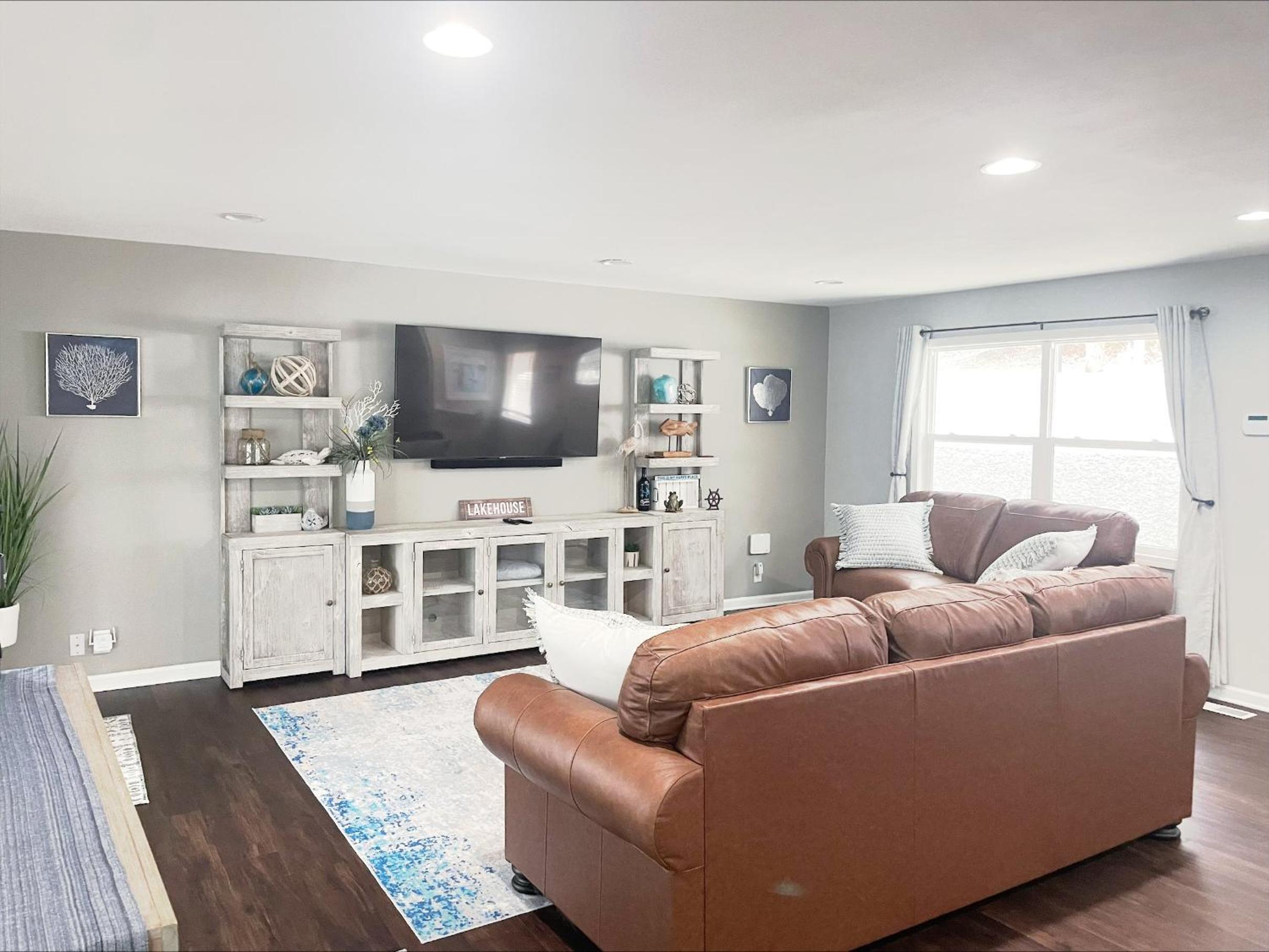 Pet-Friendly Home, Great Dock, Waterfront, Lake Views, Boat Slip