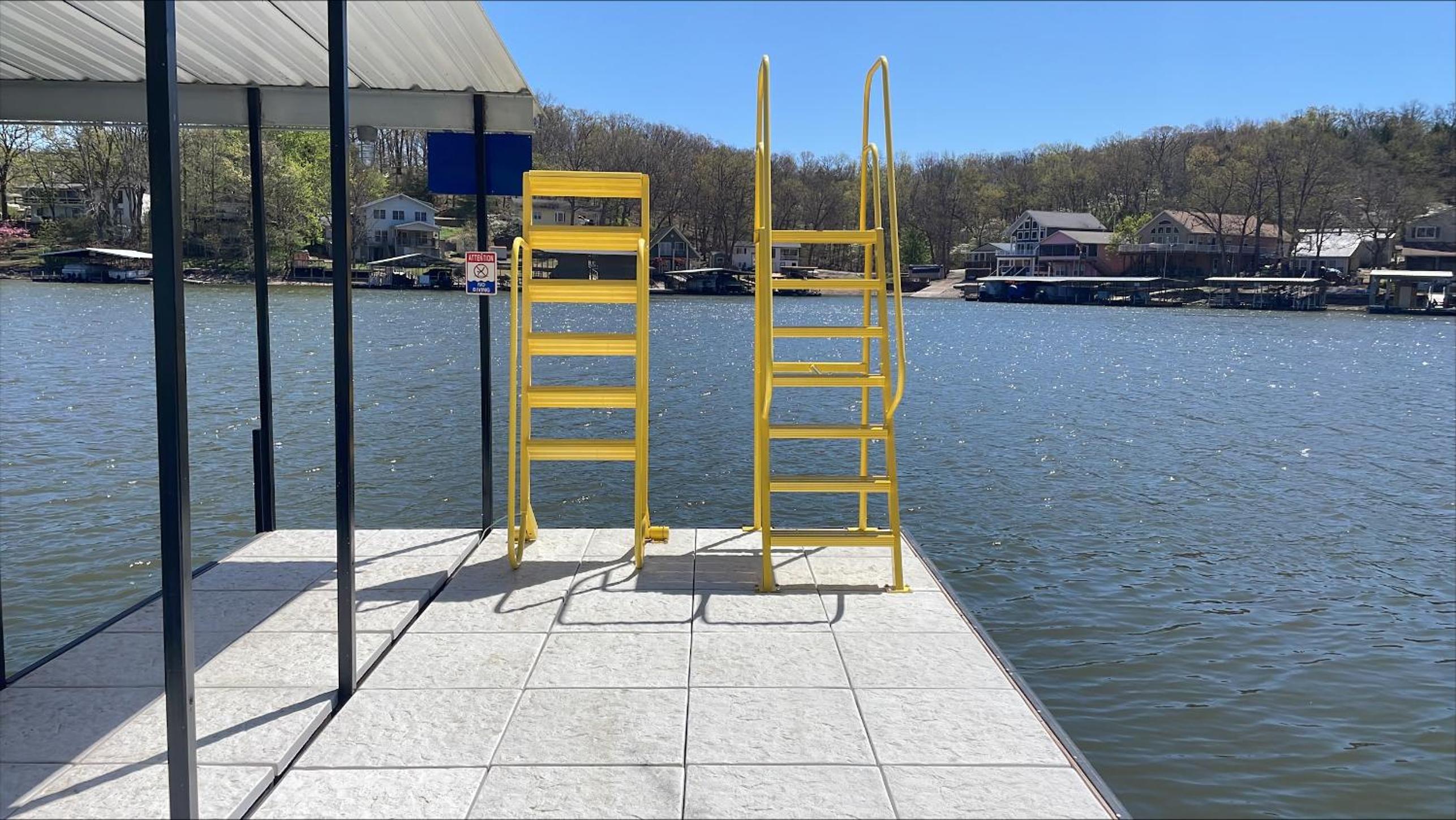 Pet-Friendly Home, Great Dock, Waterfront, Lake Views, Boat Slip