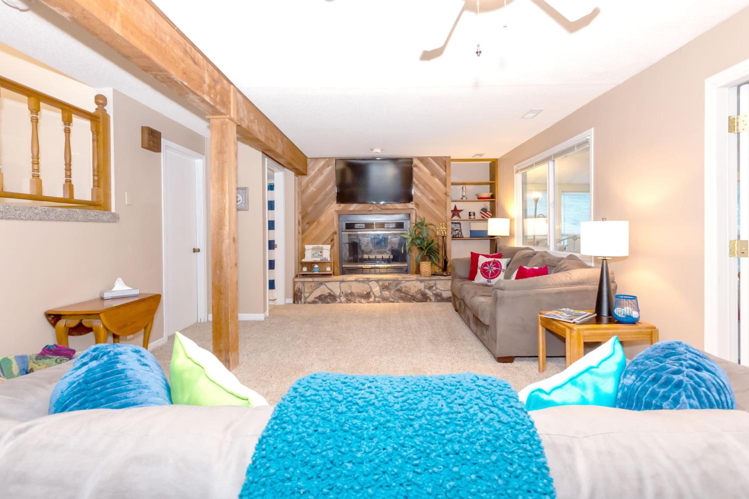 Quiet Cove, Lake Views, Grill, Private Dock