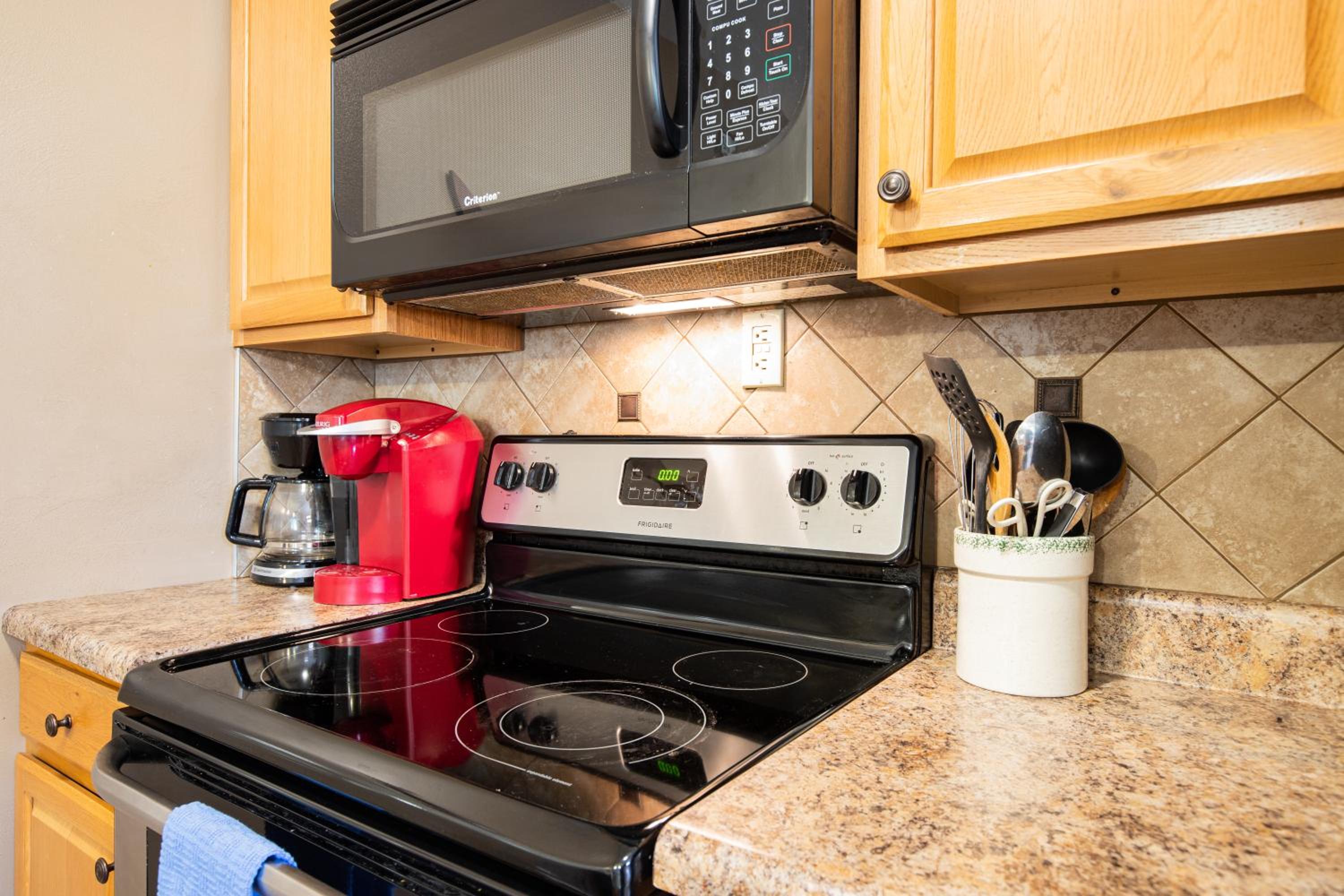 Great Location, Margaritaville Amenities & Hot Tub