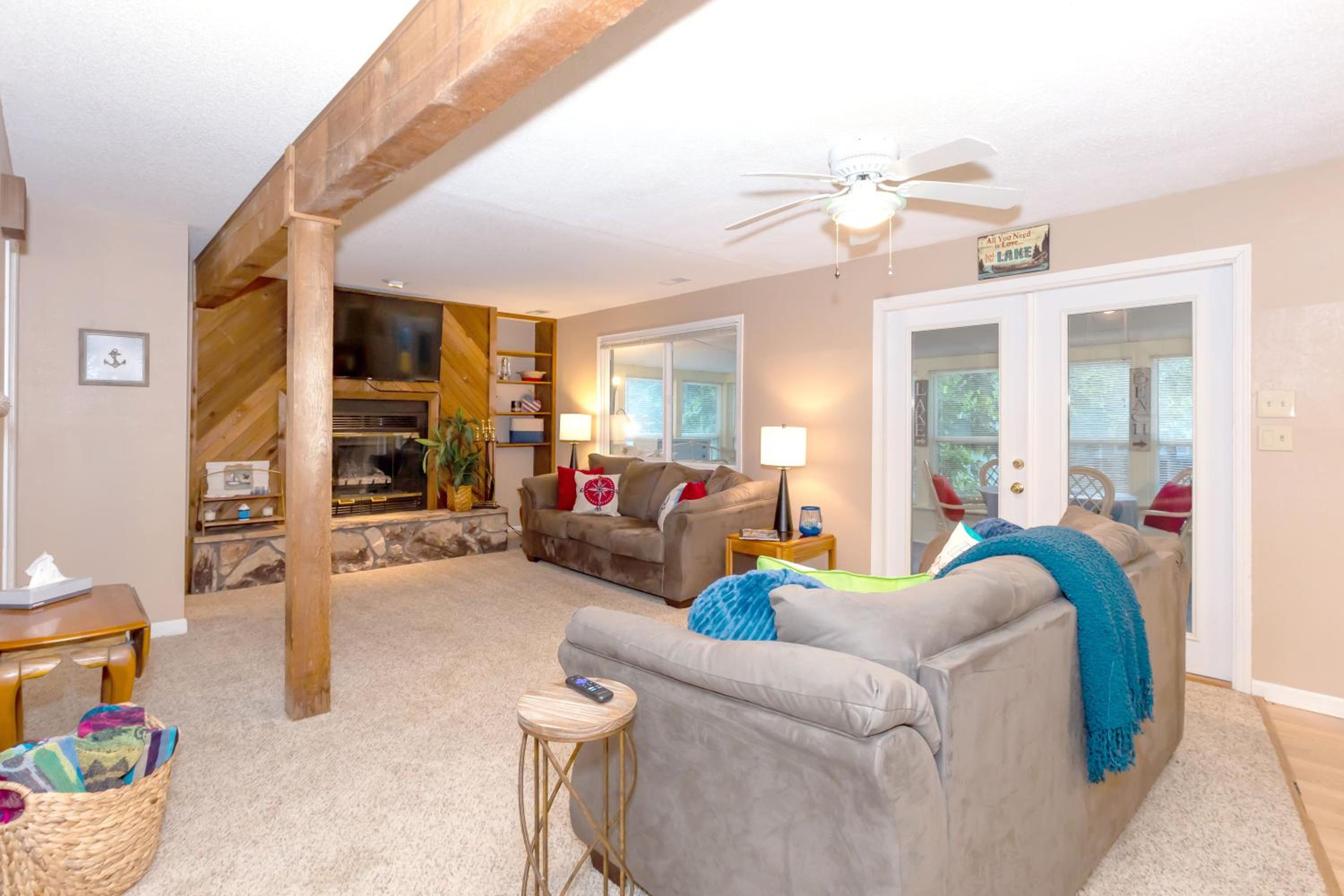 Quiet Cove, Lake Views, Grill, Private Dock