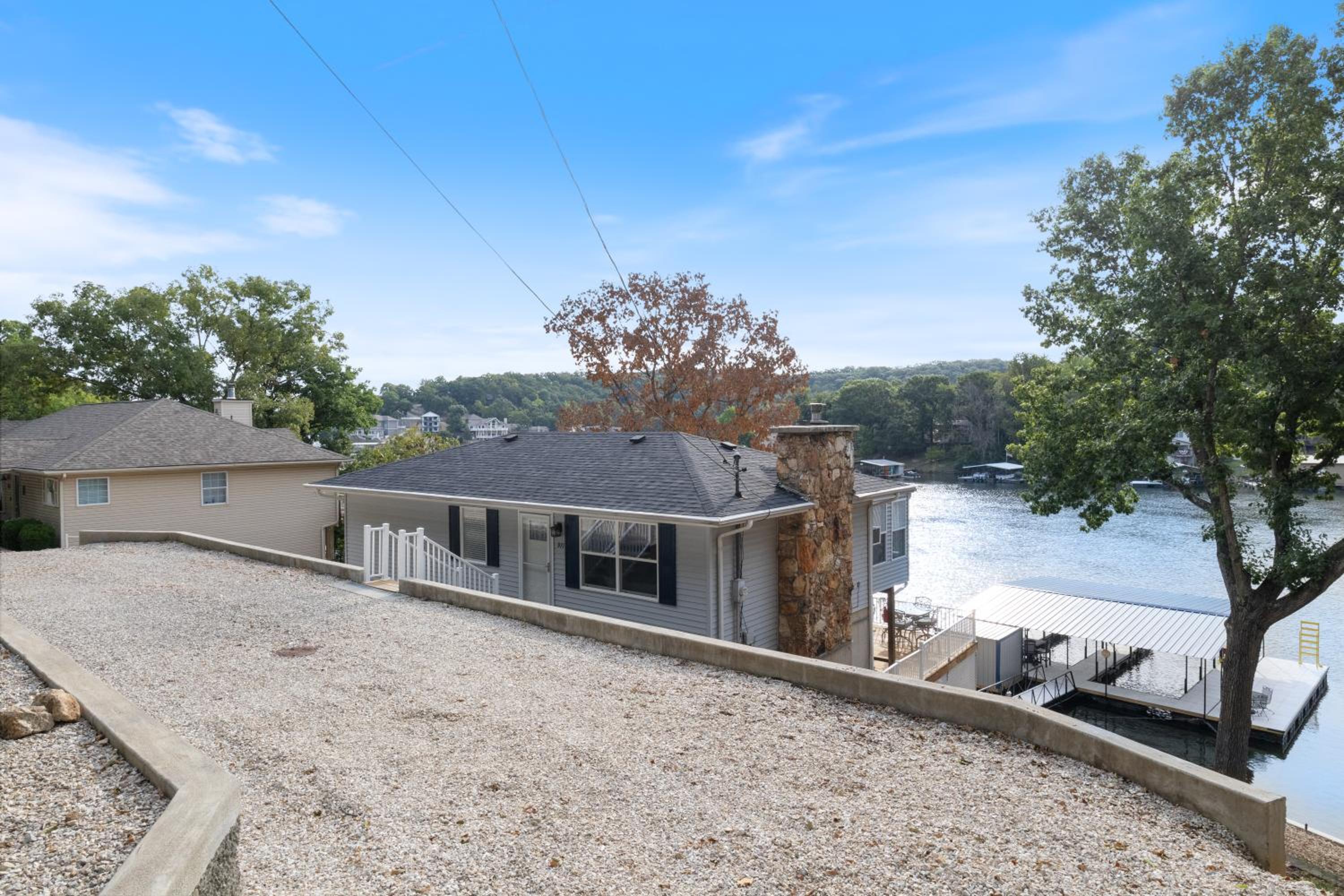 Pet-Friendly Home, Great Dock, Waterfront, Lake Views, Boat Slip