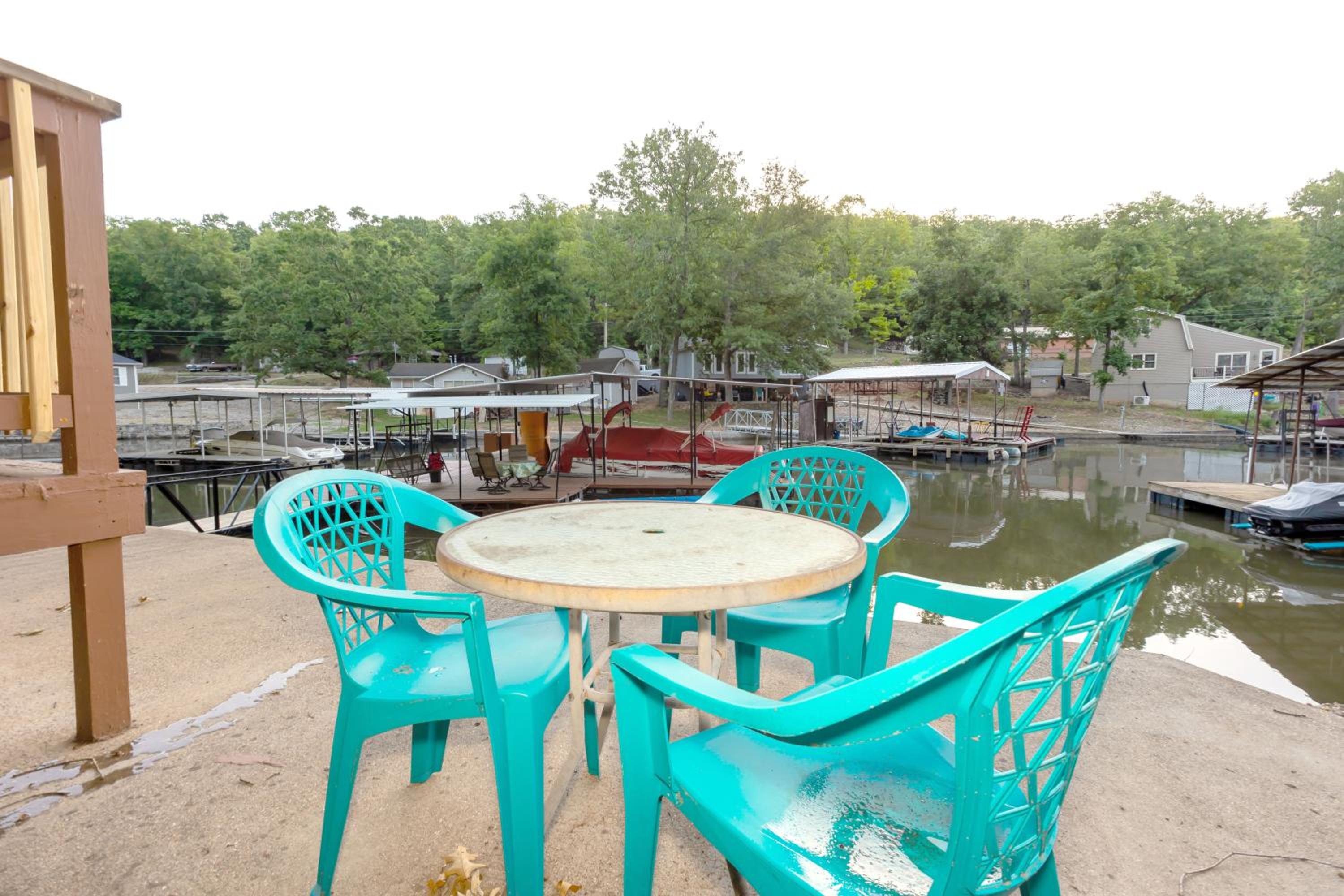 Quiet Cove, Lake Views, Grill, Private Dock