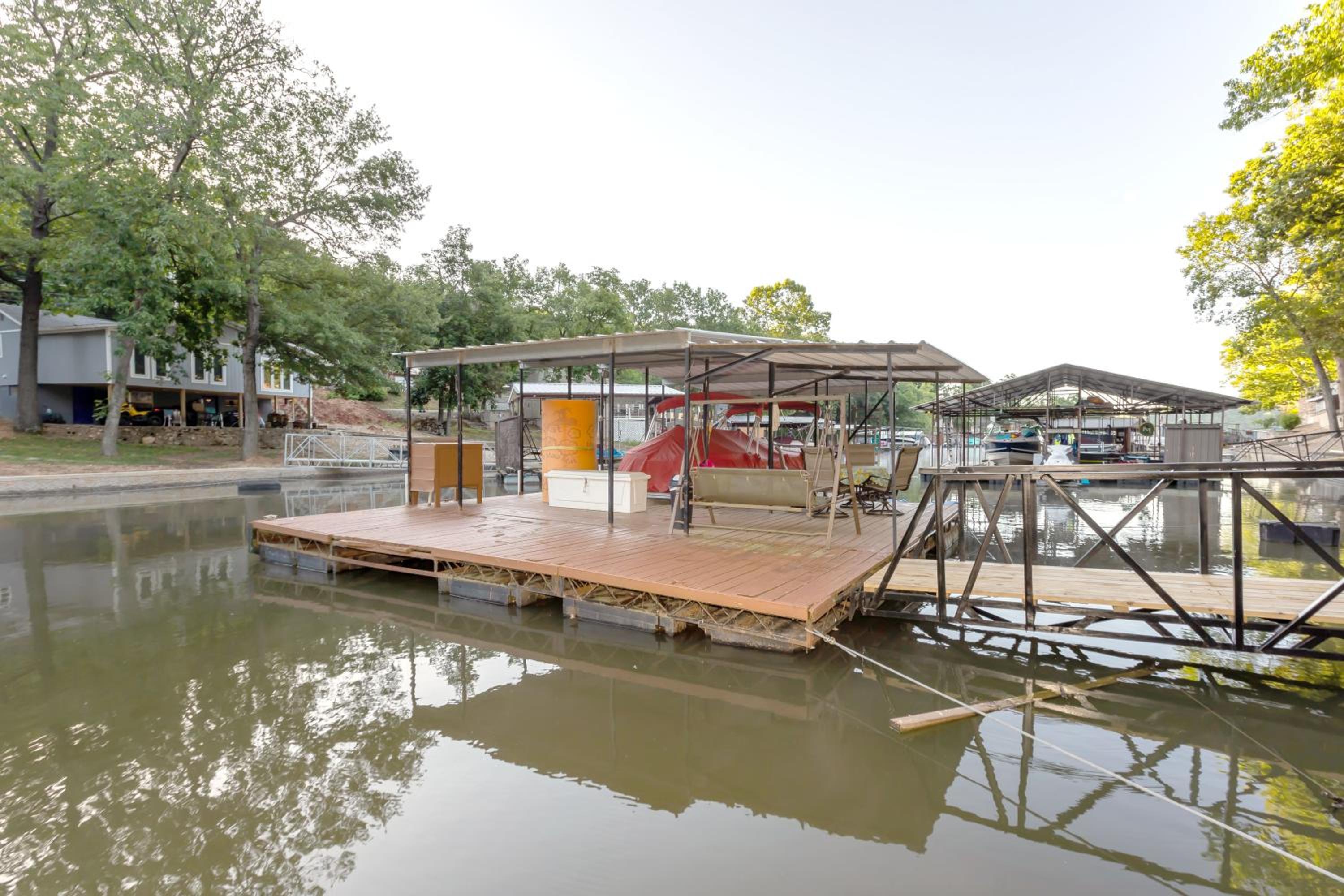 Quiet Cove, Lake Views, Grill, Private Dock