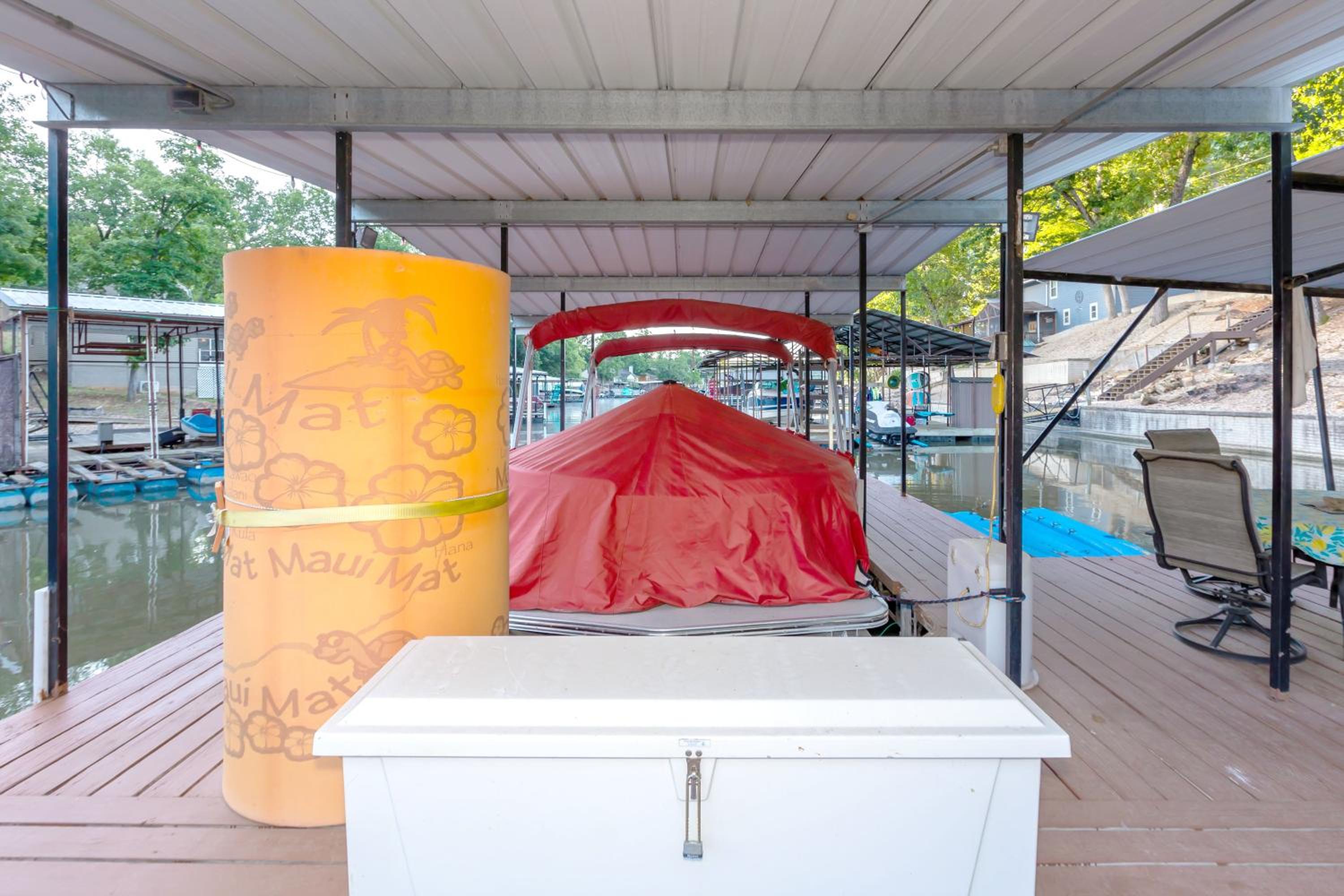 Quiet Cove, Lake Views, Grill, Private Dock
