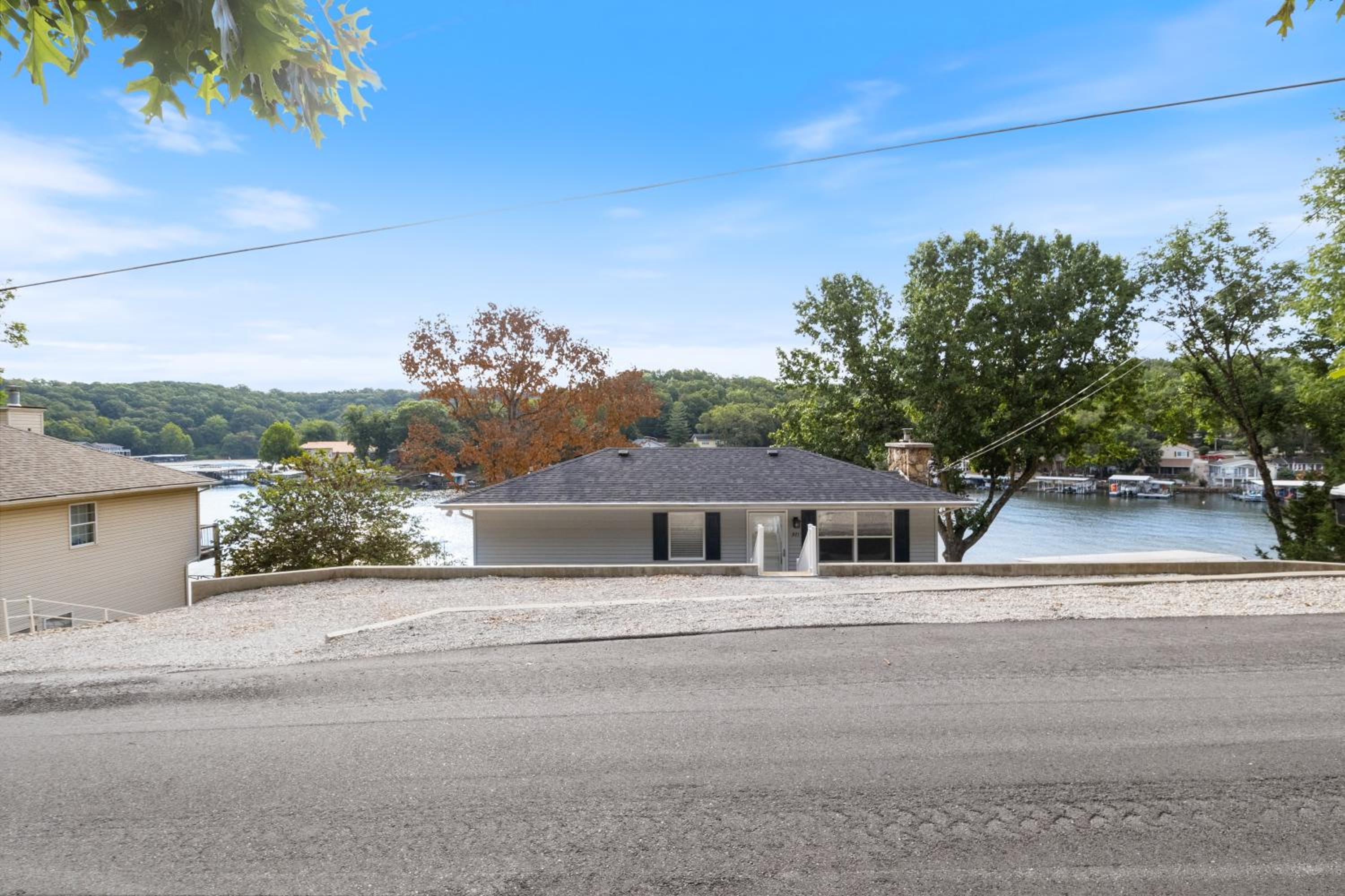 Pet-Friendly Home, Great Dock, Waterfront, Lake Views, Boat Slip